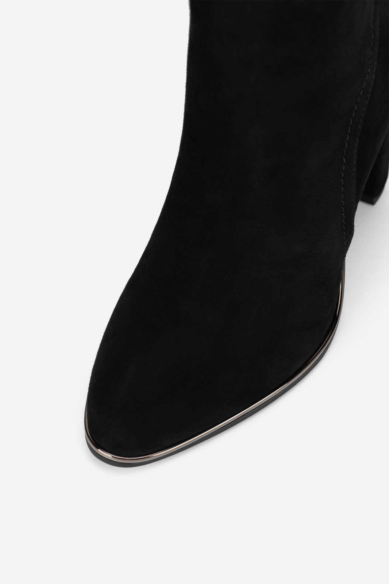 Kotníková obuv ČERNÁ