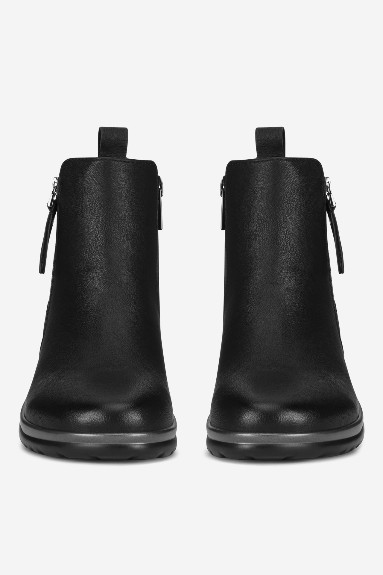 Kotníková obuv ČERNÁ