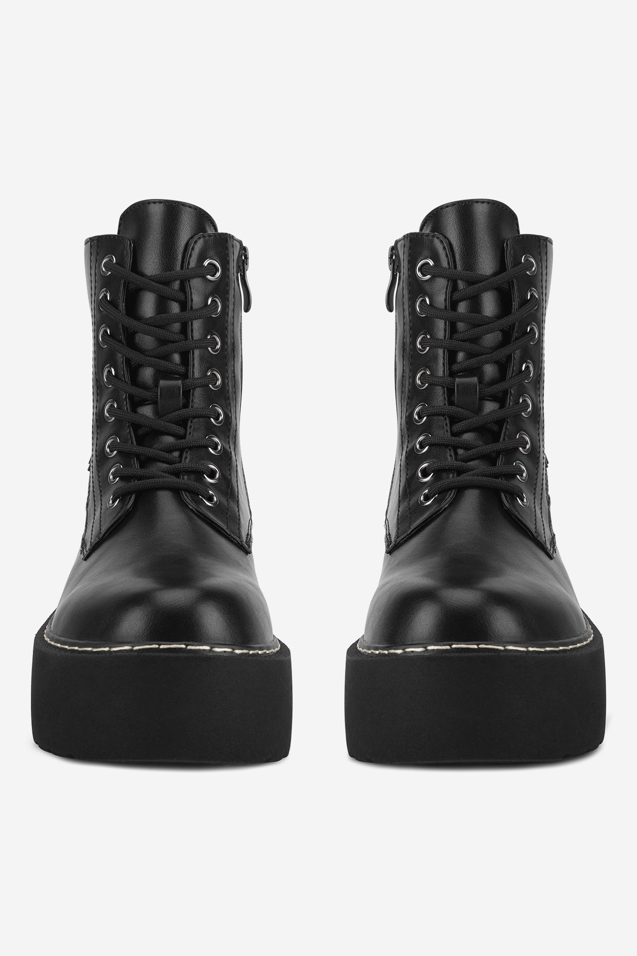 Gležnjarji z vezalkami Črna