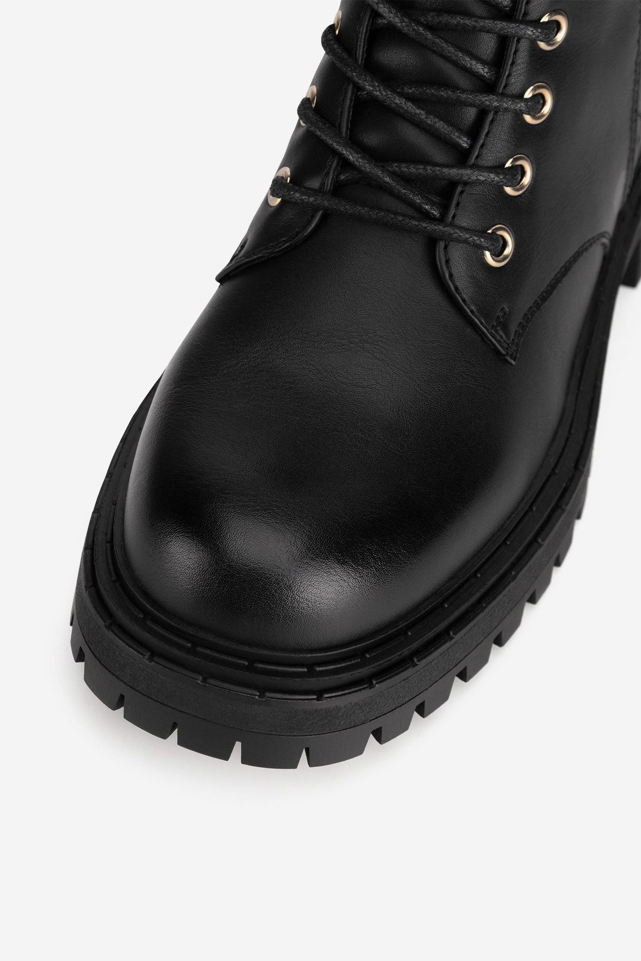 Šnurovacie topánky Čierna