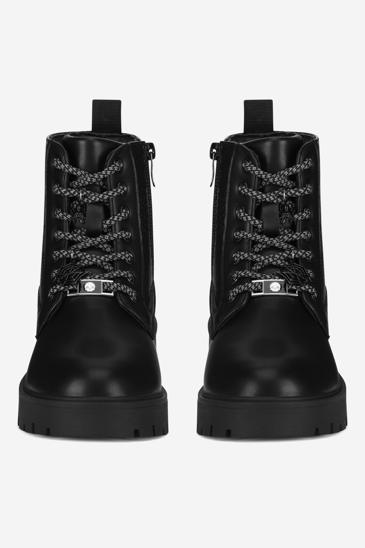 Šněrovací vyšší obuv ČERNÁ