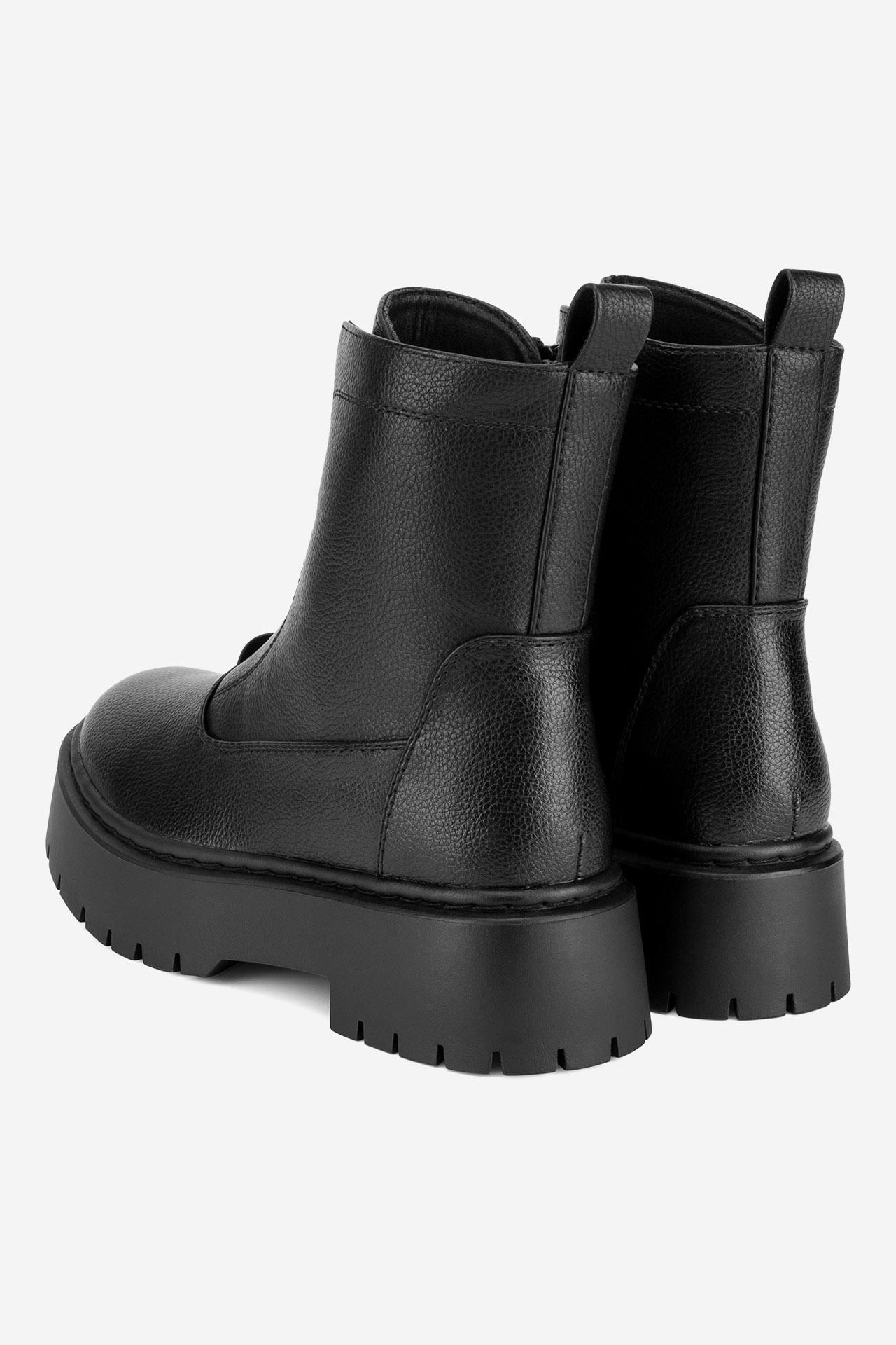 Kotníková obuv ČERNÁ