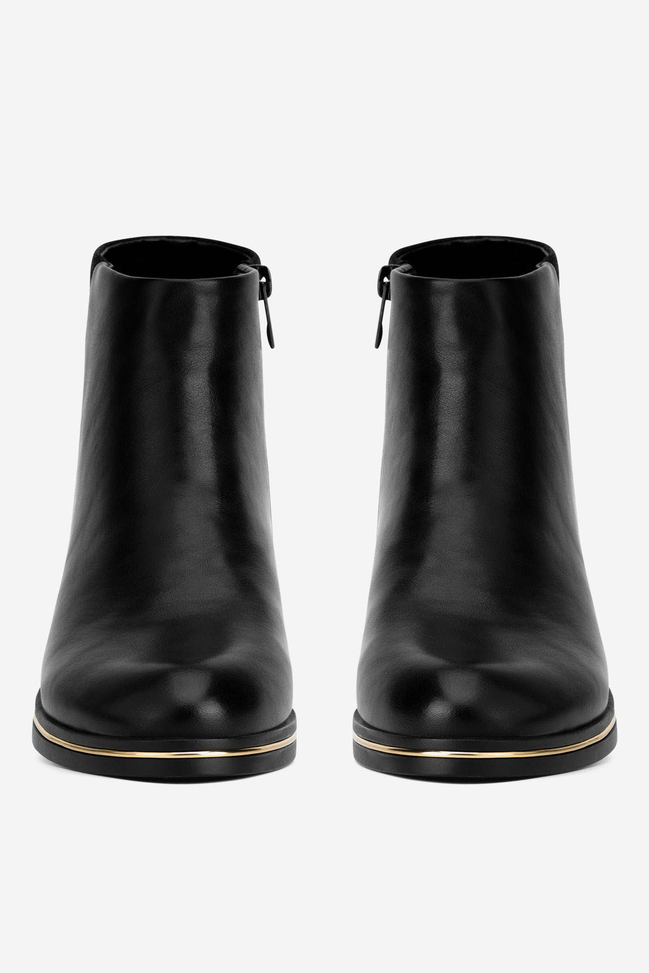 Kotníková obuv ČERNÁ