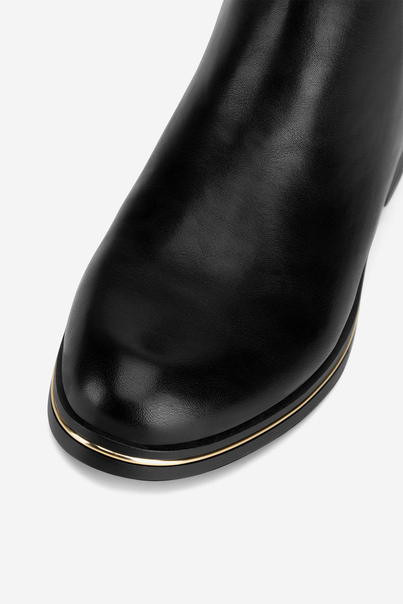 Kotníková obuv ČERNÁ