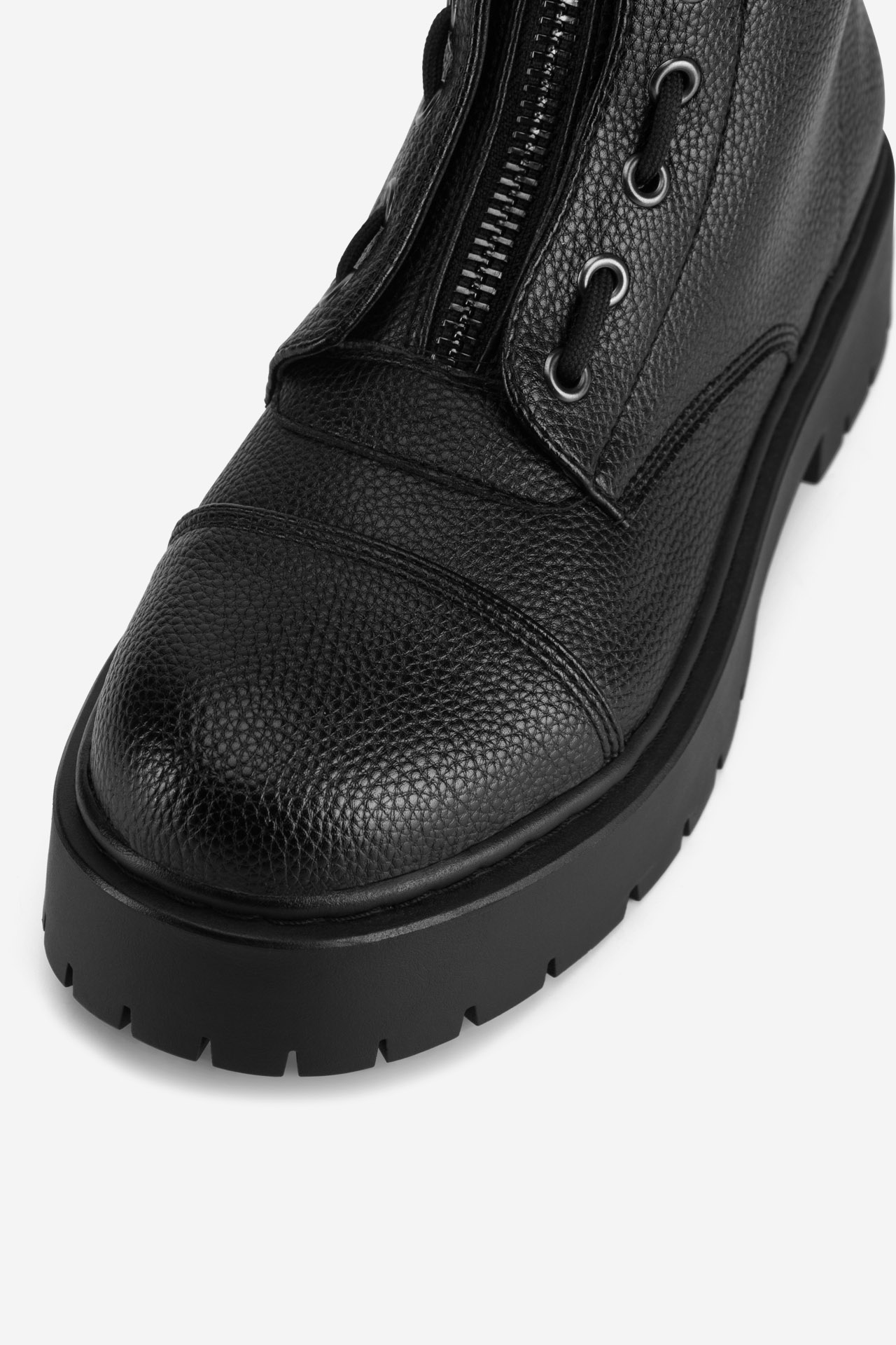 Kotníková obuv ČERNÁ