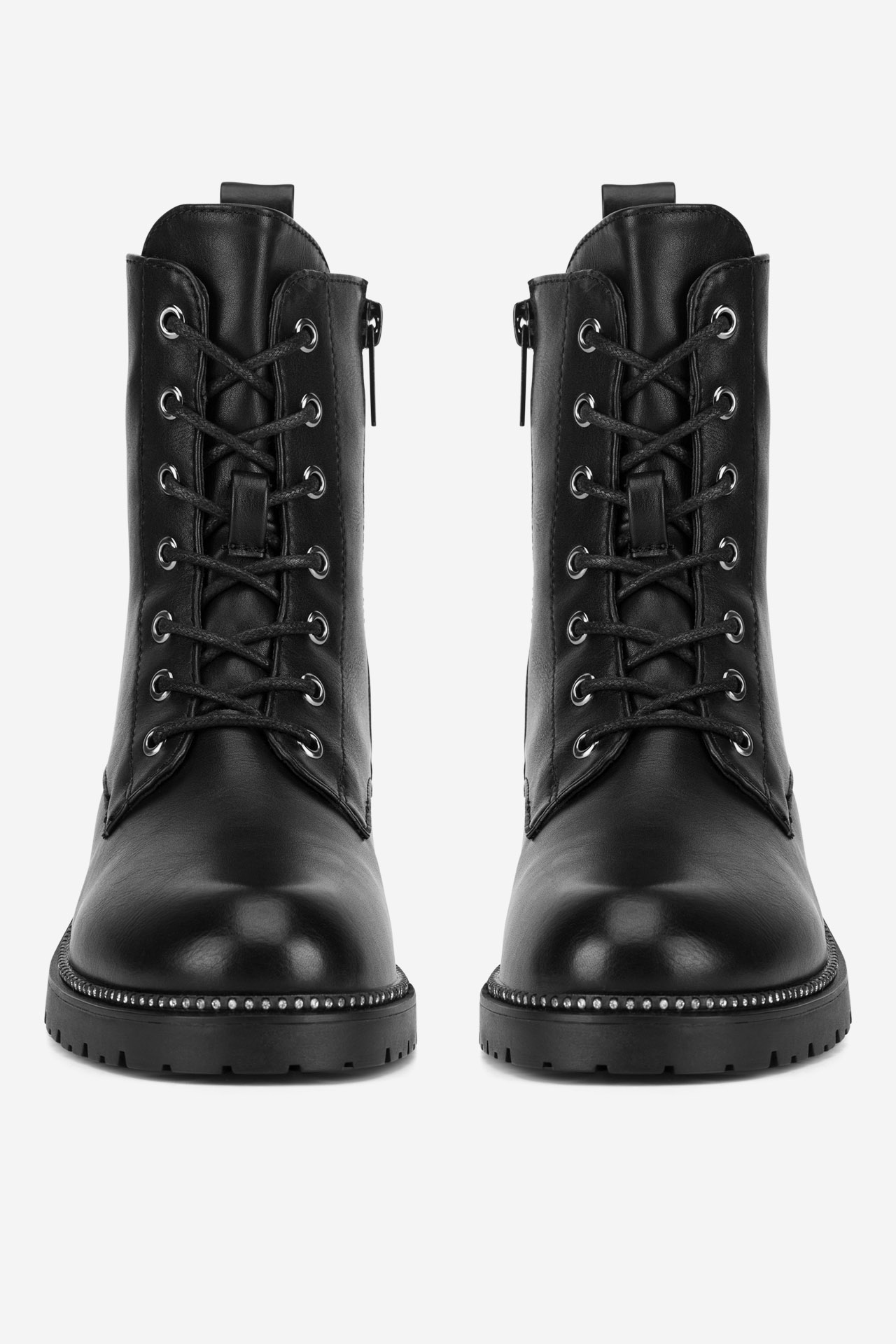 Šněrovací vyšší obuv ČERNÁ