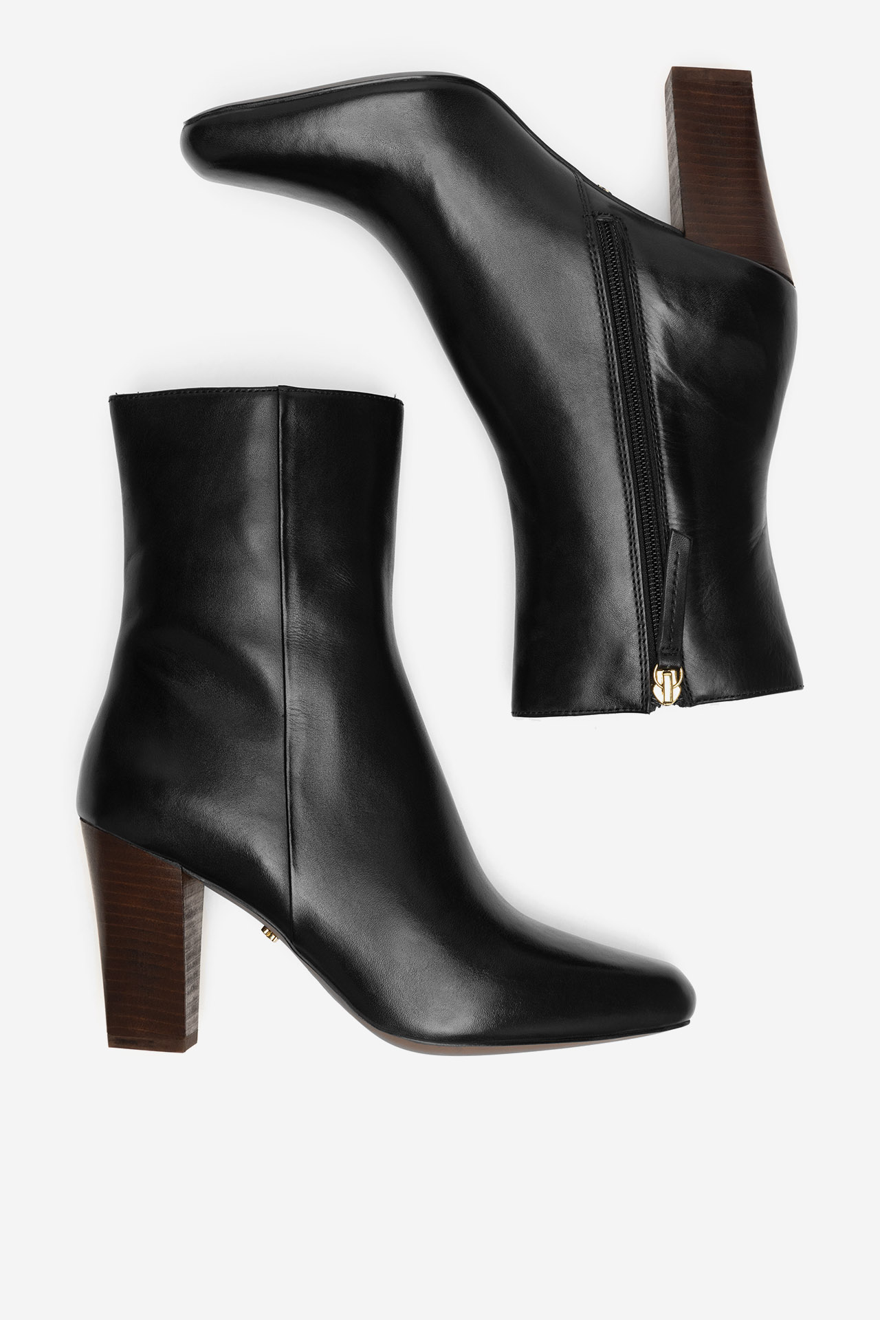 Kotníková obuv ČERNÁ