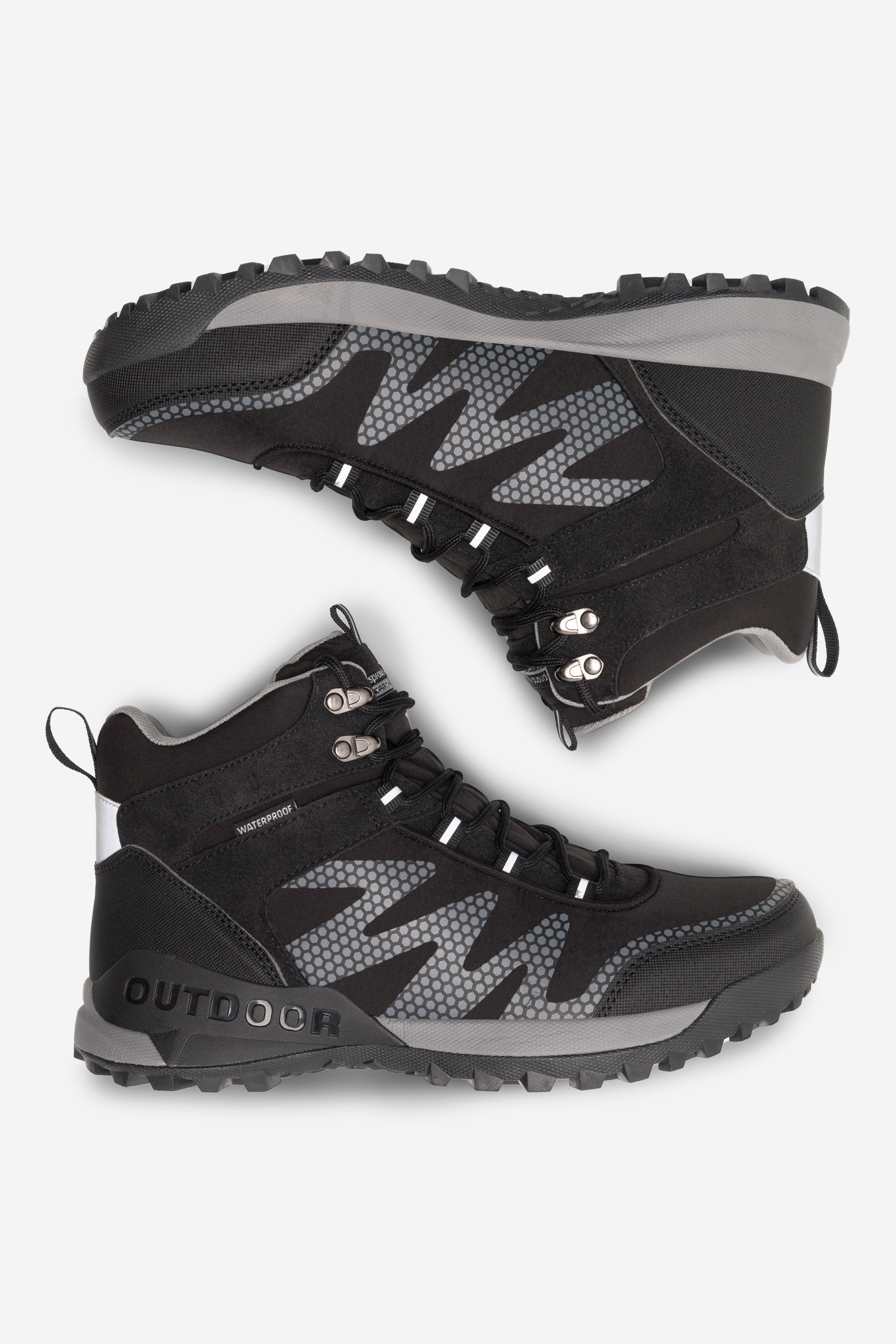 Trekking čevlji Črna