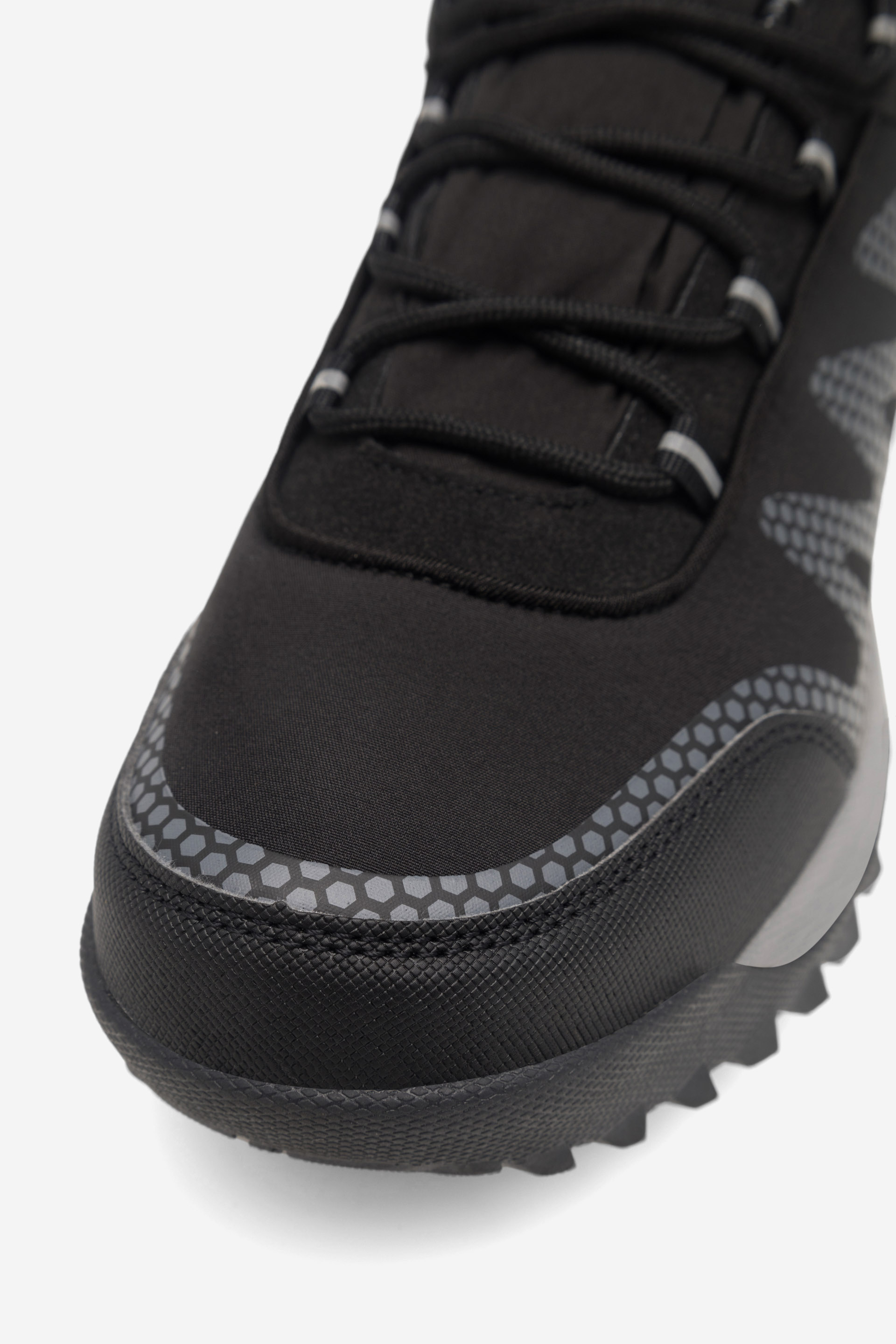 Trekking čevlji Črna