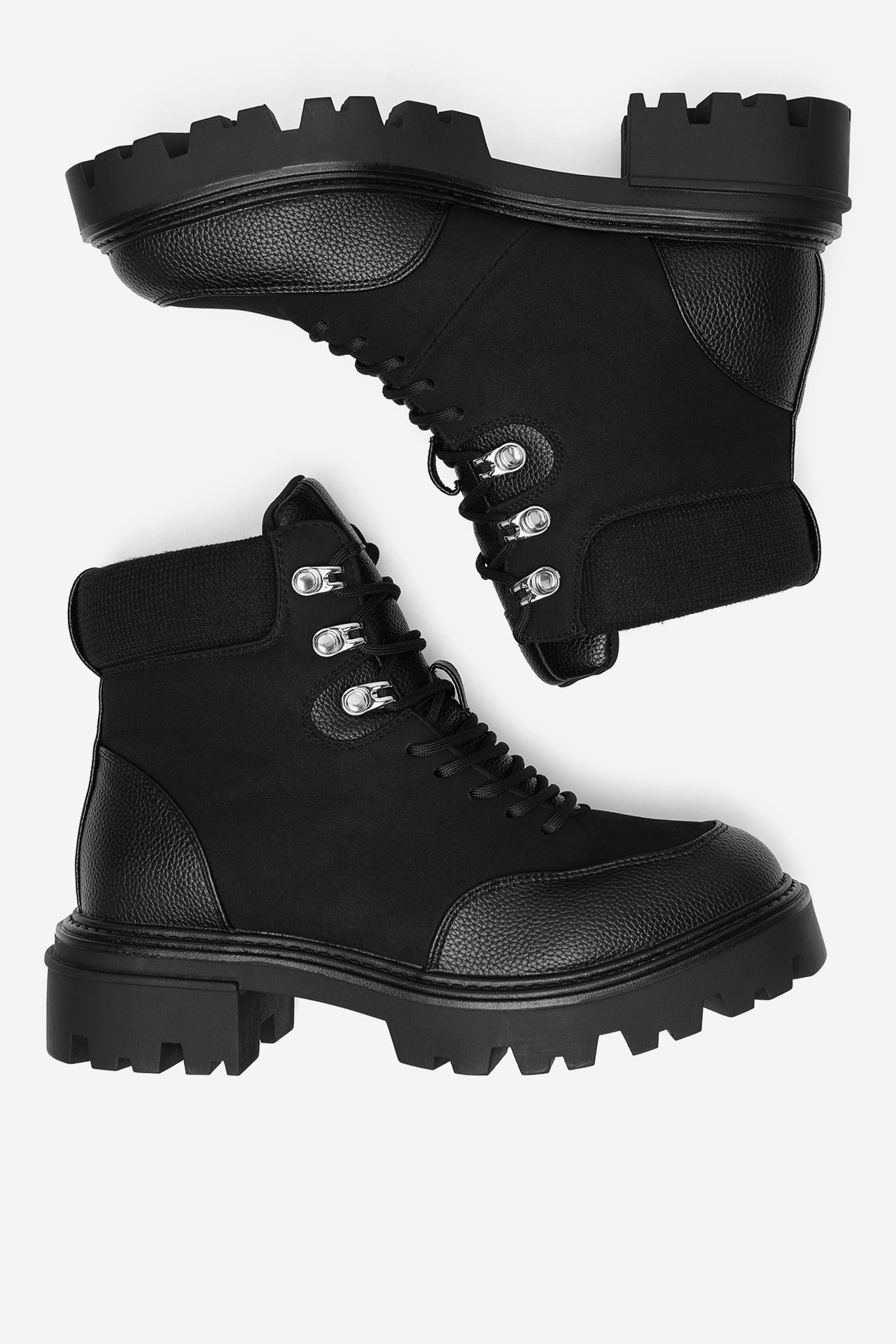 Šněrovací vyšší obuv ČERNÁ