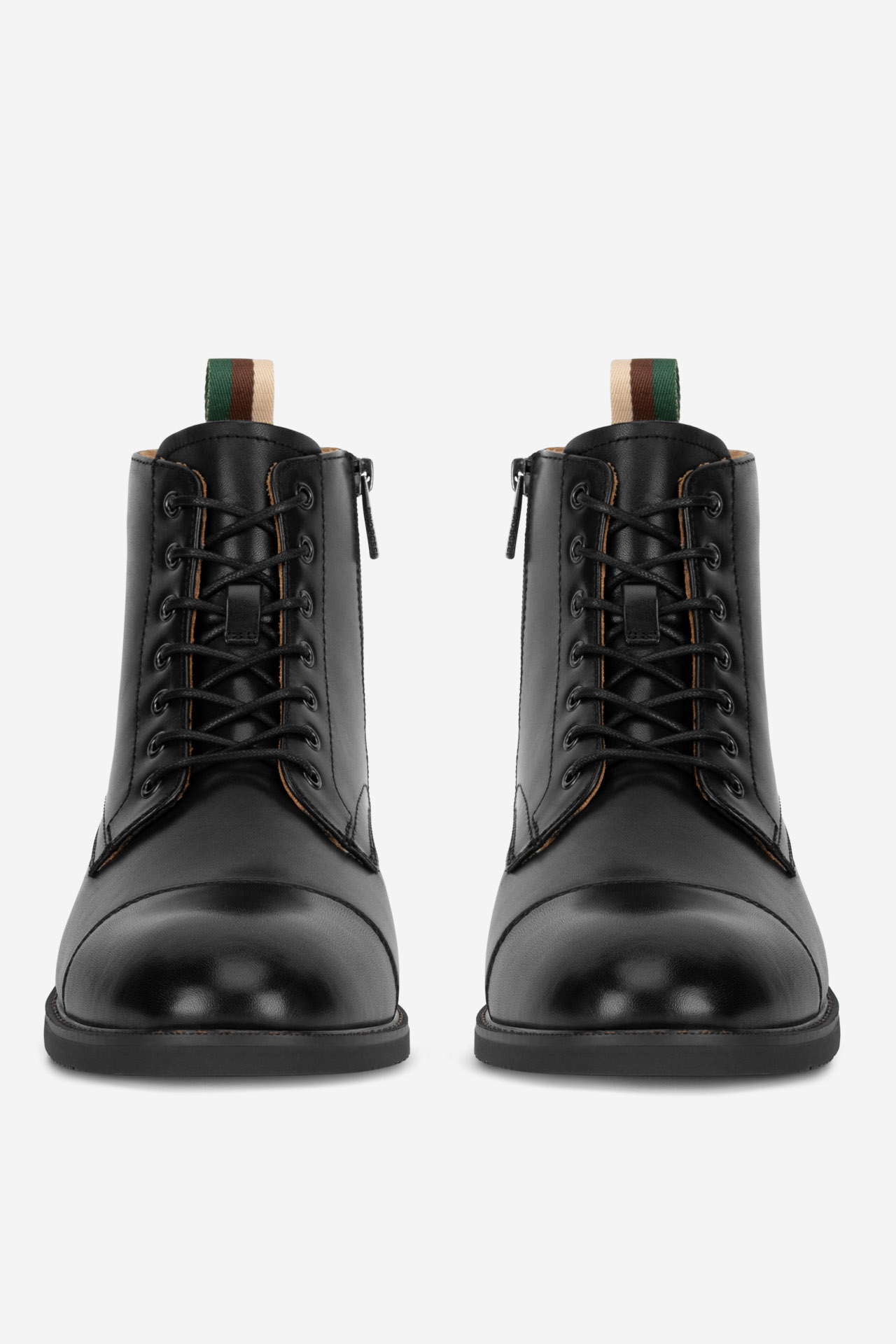 Šněrovací vyšší obuv ČERNÁ