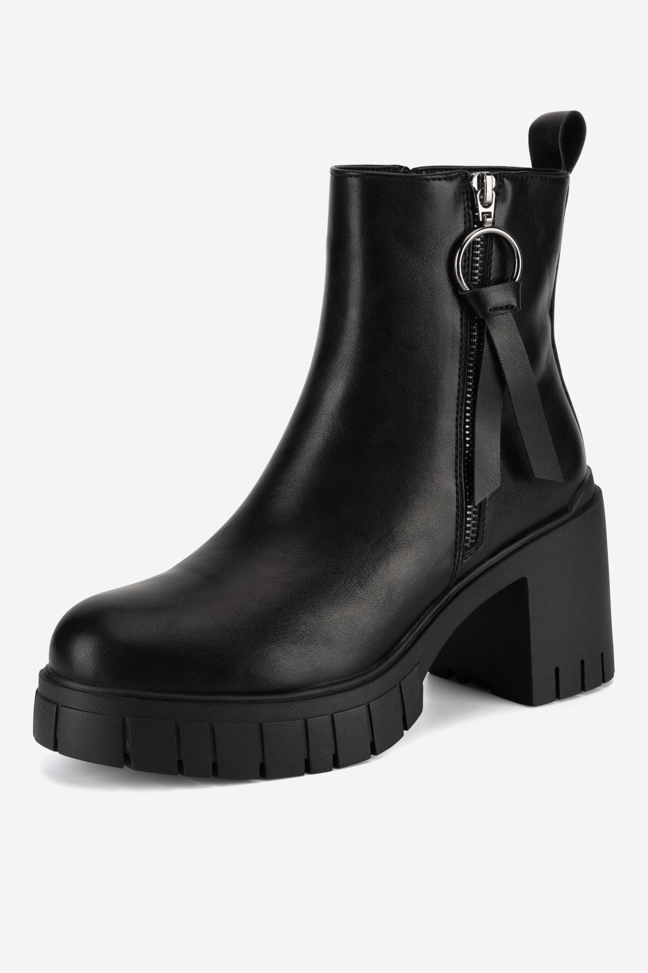 Kotníková obuv ČERNÁ