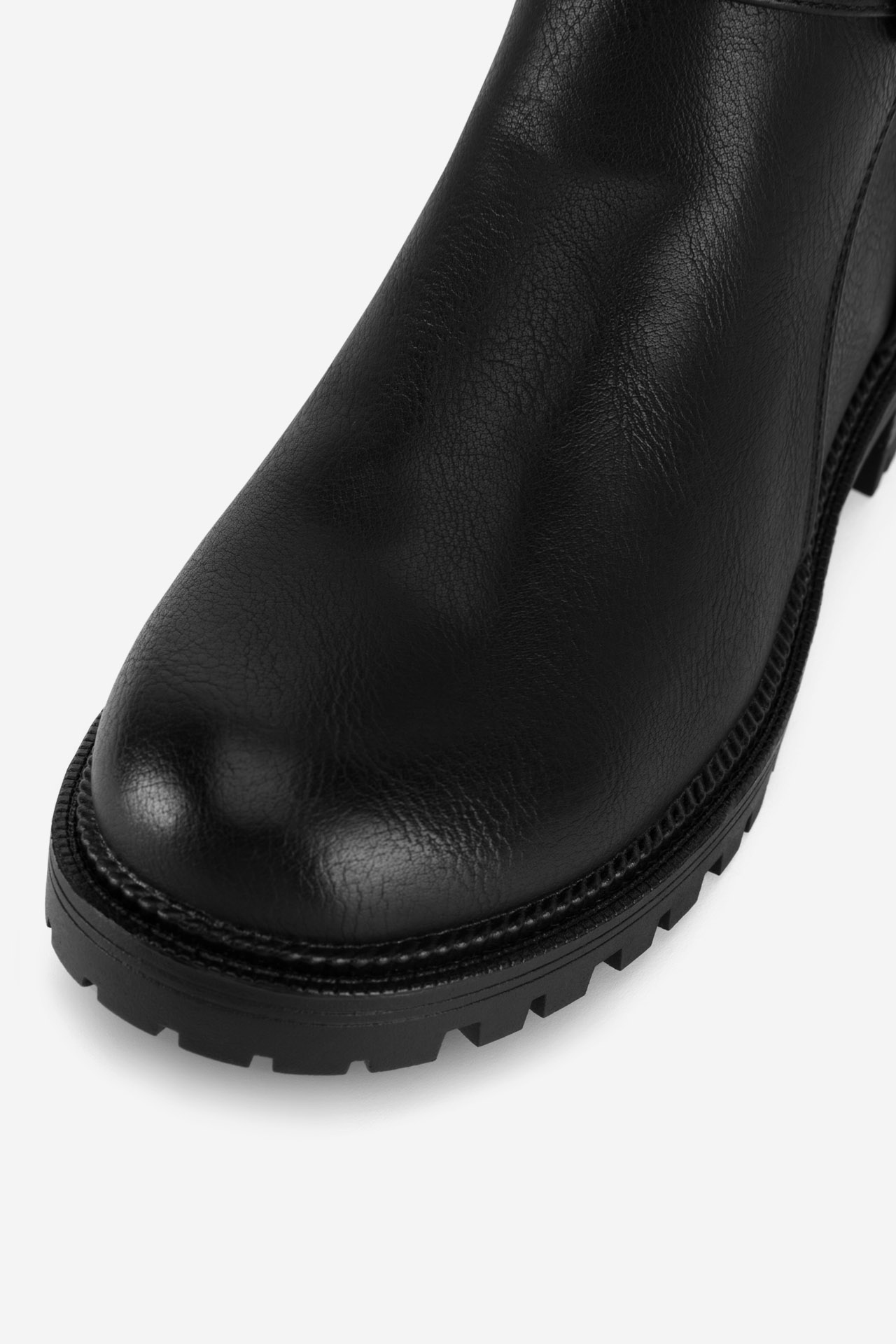 Kotníková obuv ČERNÁ