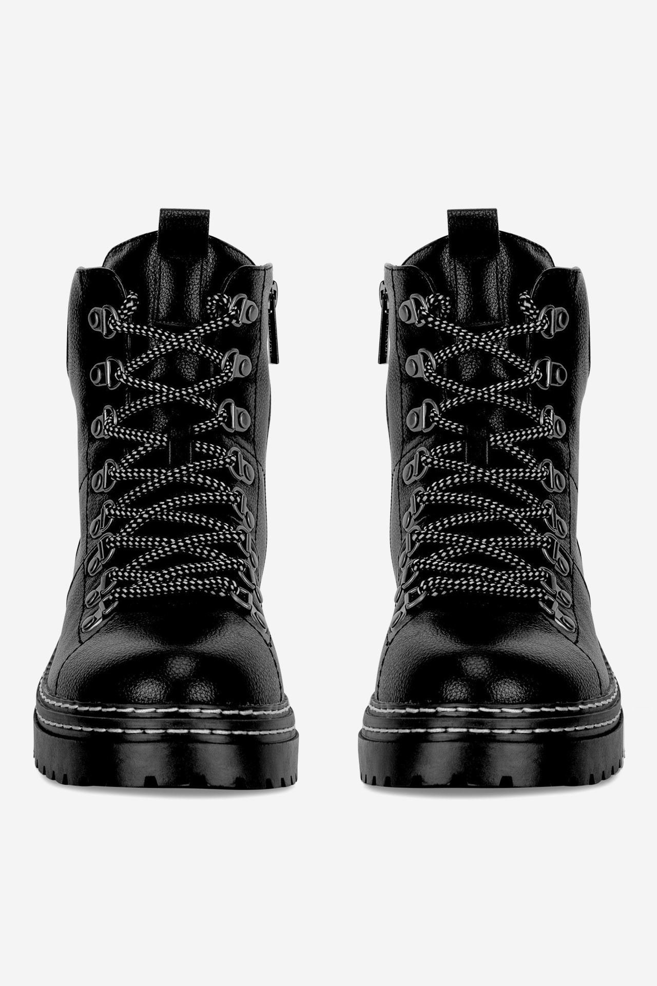 Šněrovací vyšší obuv ČERNÁ