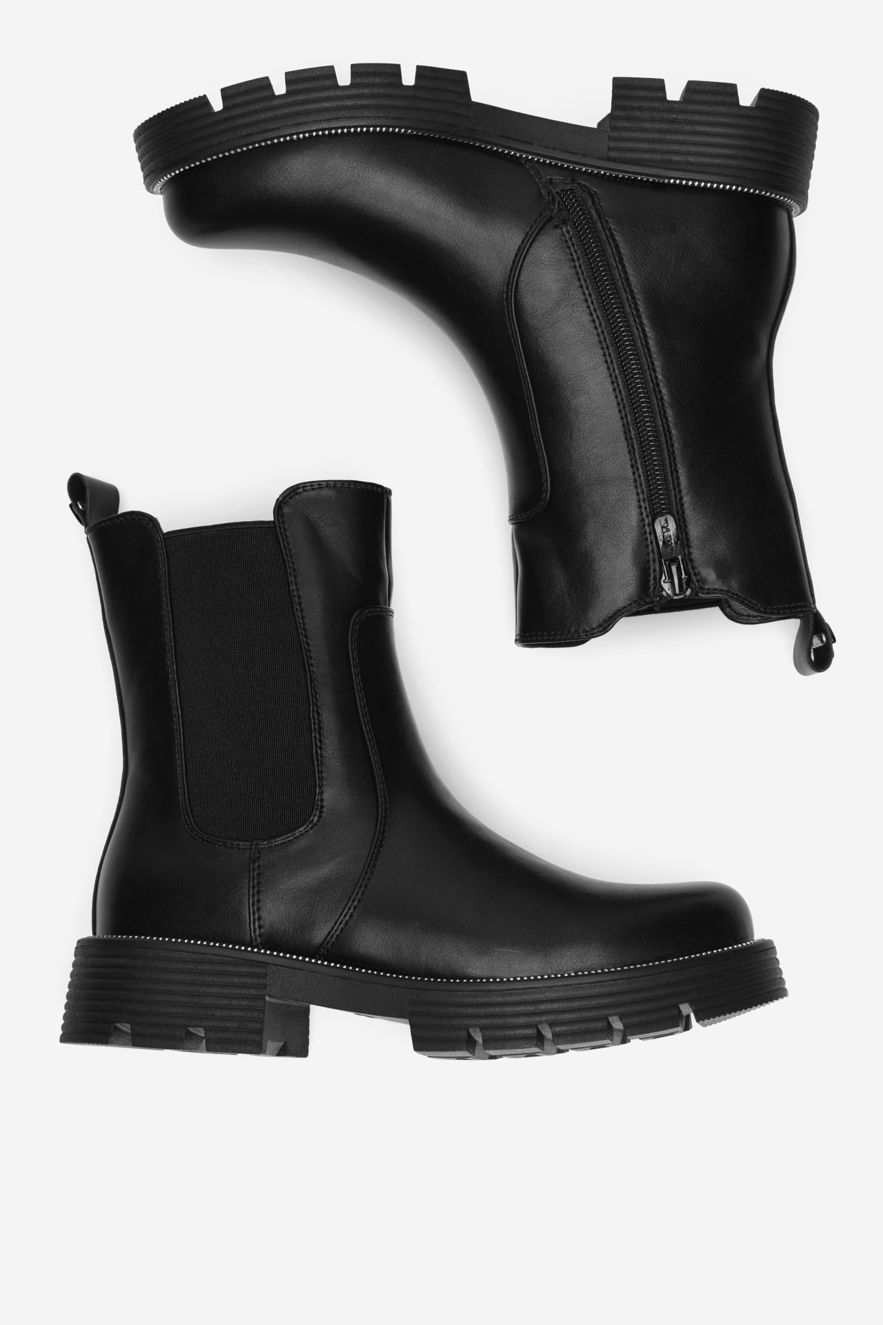 Gležnjarji chelsea Črna