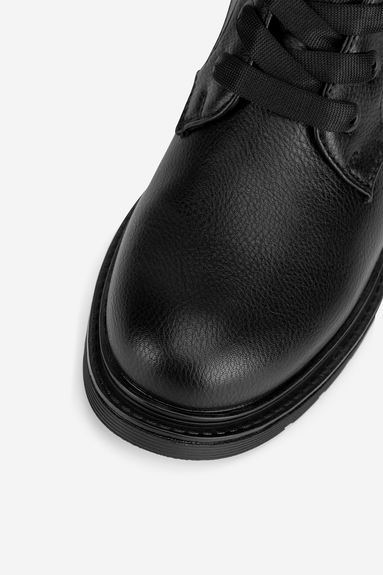 Šněrovací vyšší obuv ČERNÁ