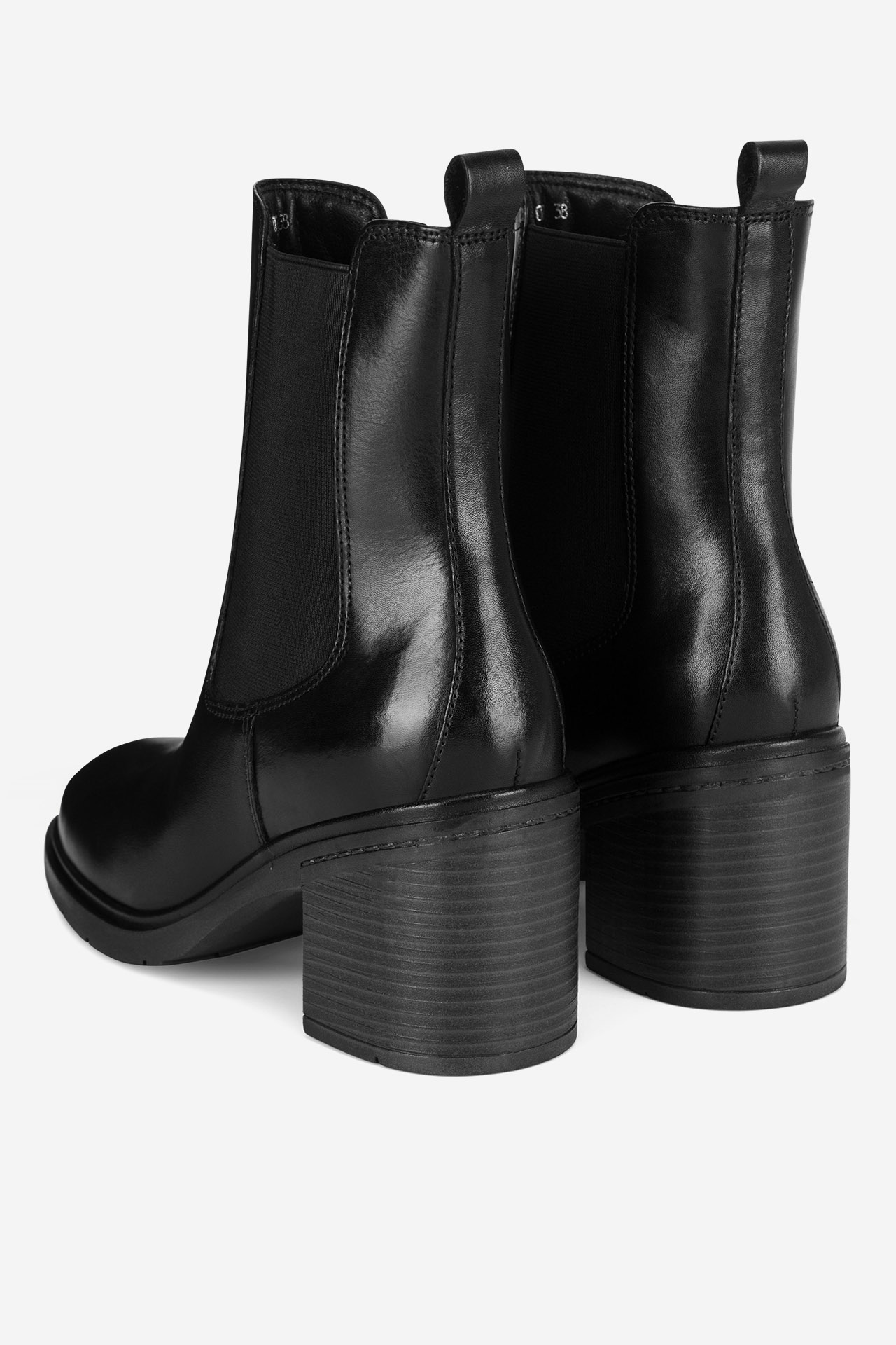 Kotníková obuv ČERNÁ