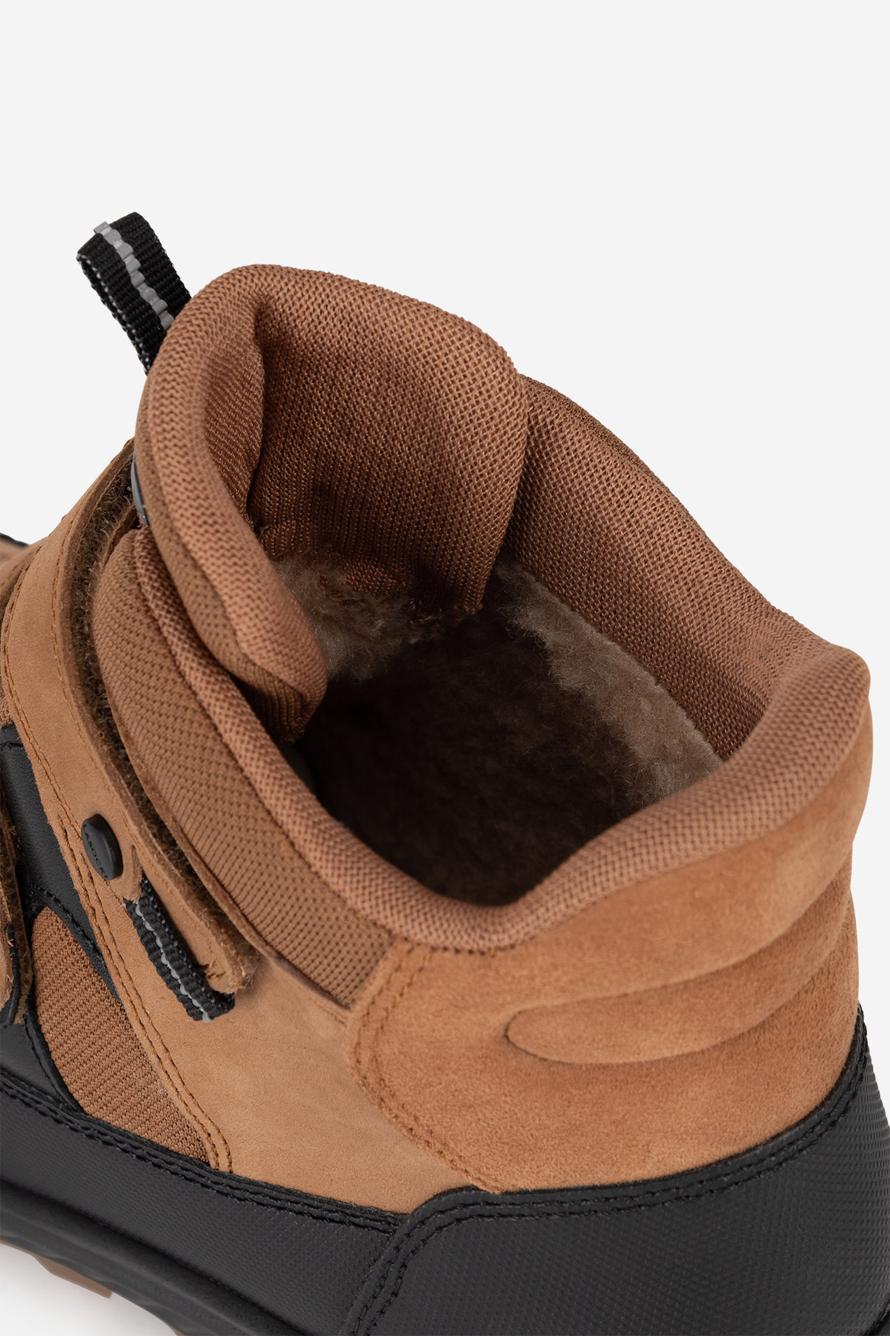 Šněrovací vyšší obuv CAMEL