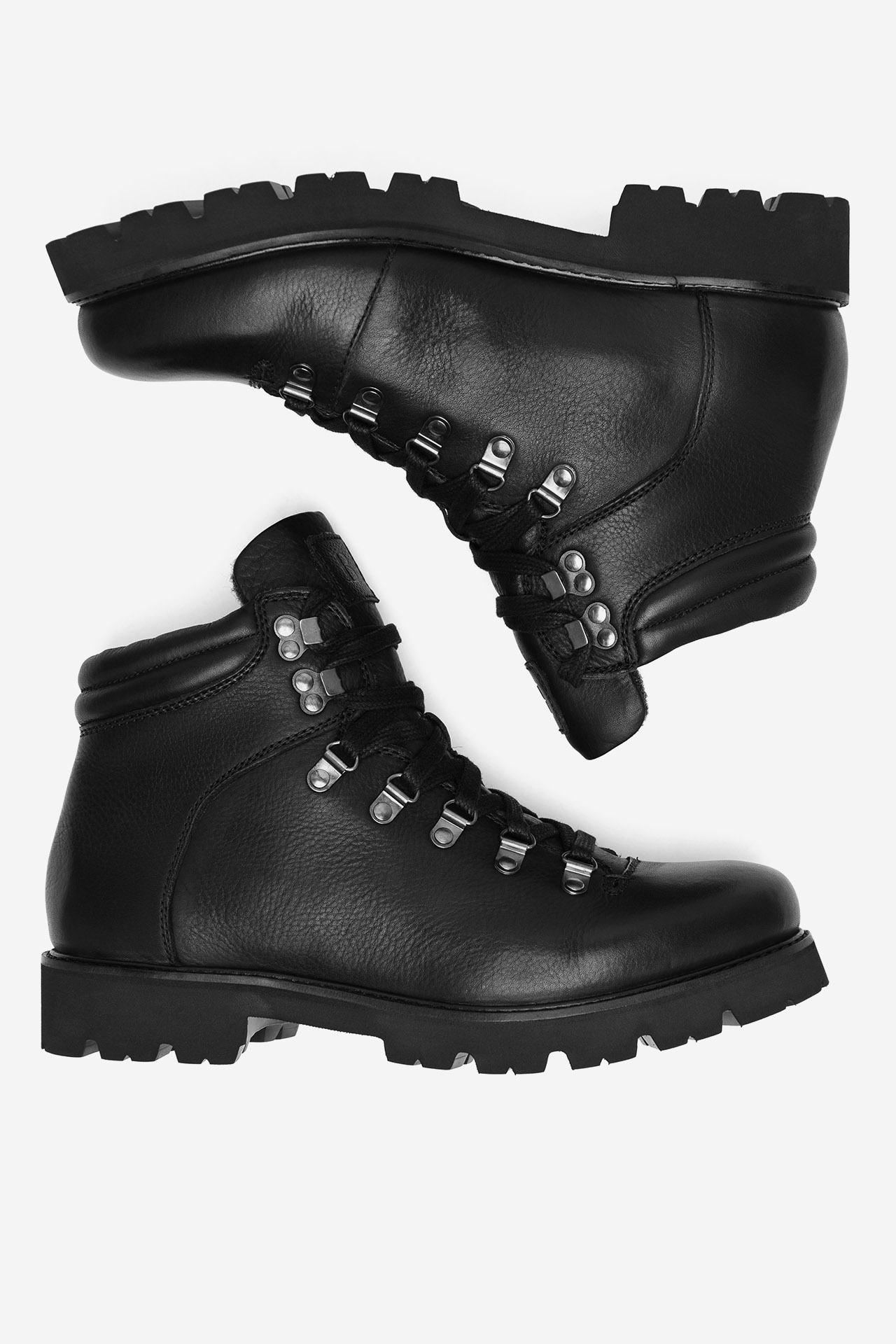 Šněrovací vyšší obuv ČERNÁ