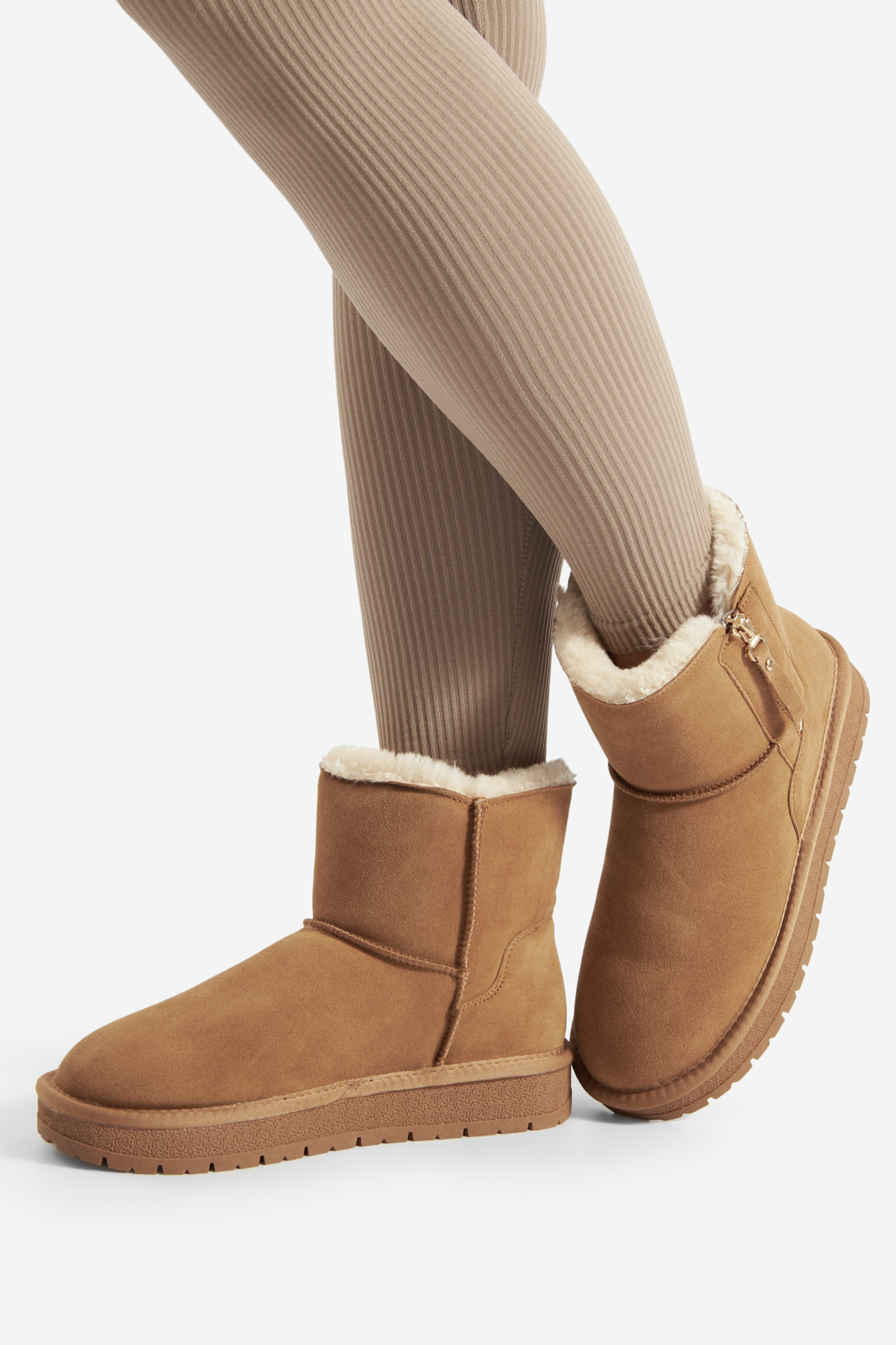 Kotníková obuv CAMEL