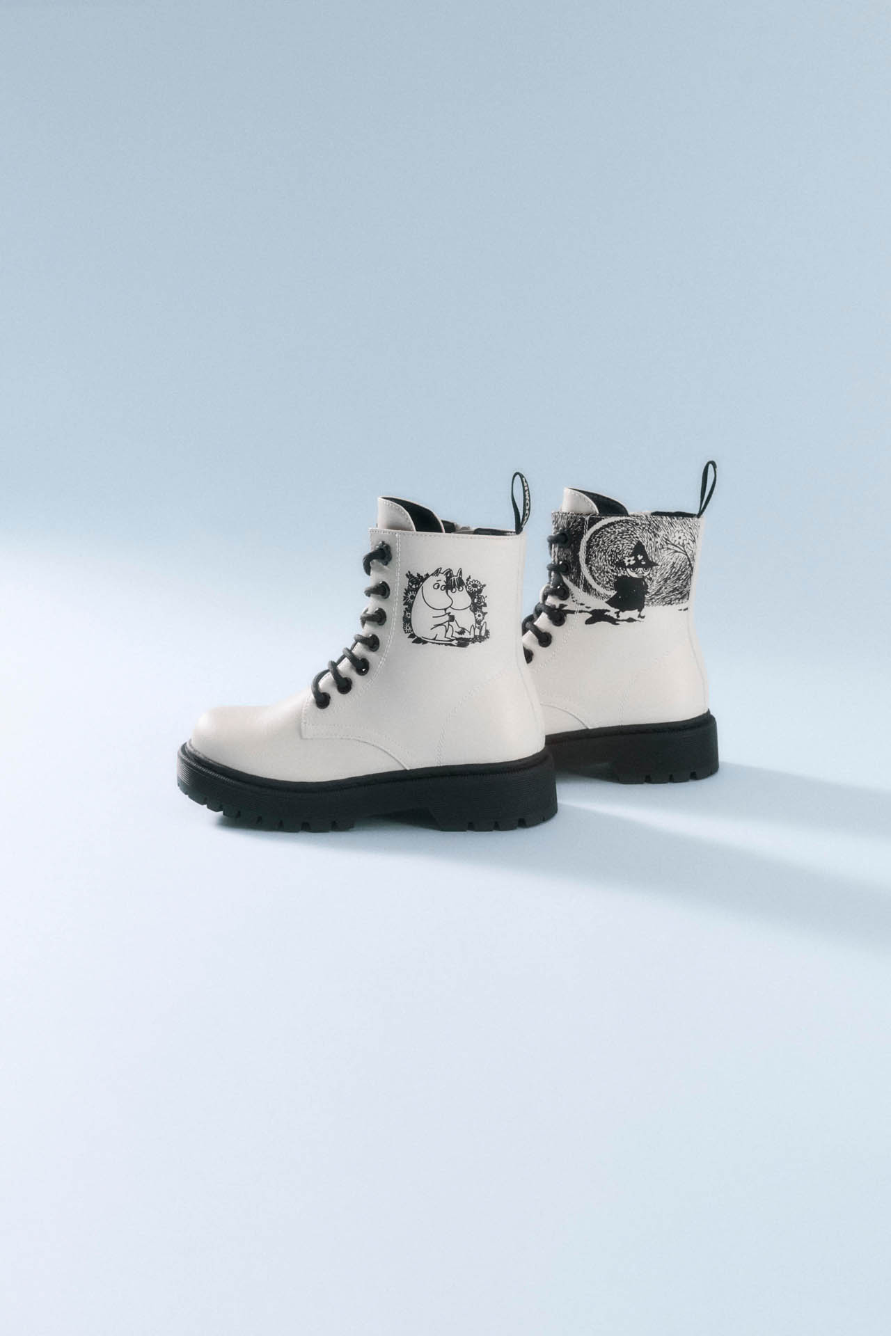 Šněrovací vyšší obuv BÉŽOVÁ