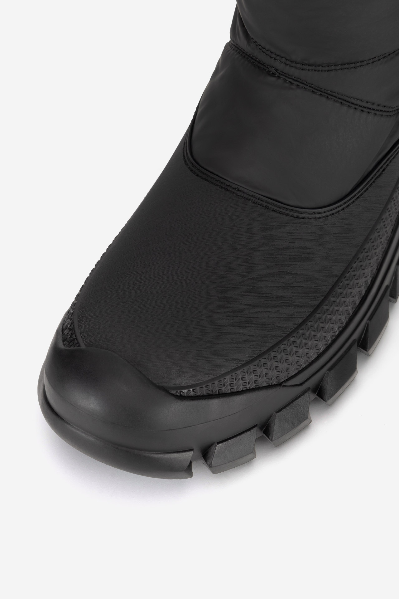 Škornji za sneg Črna