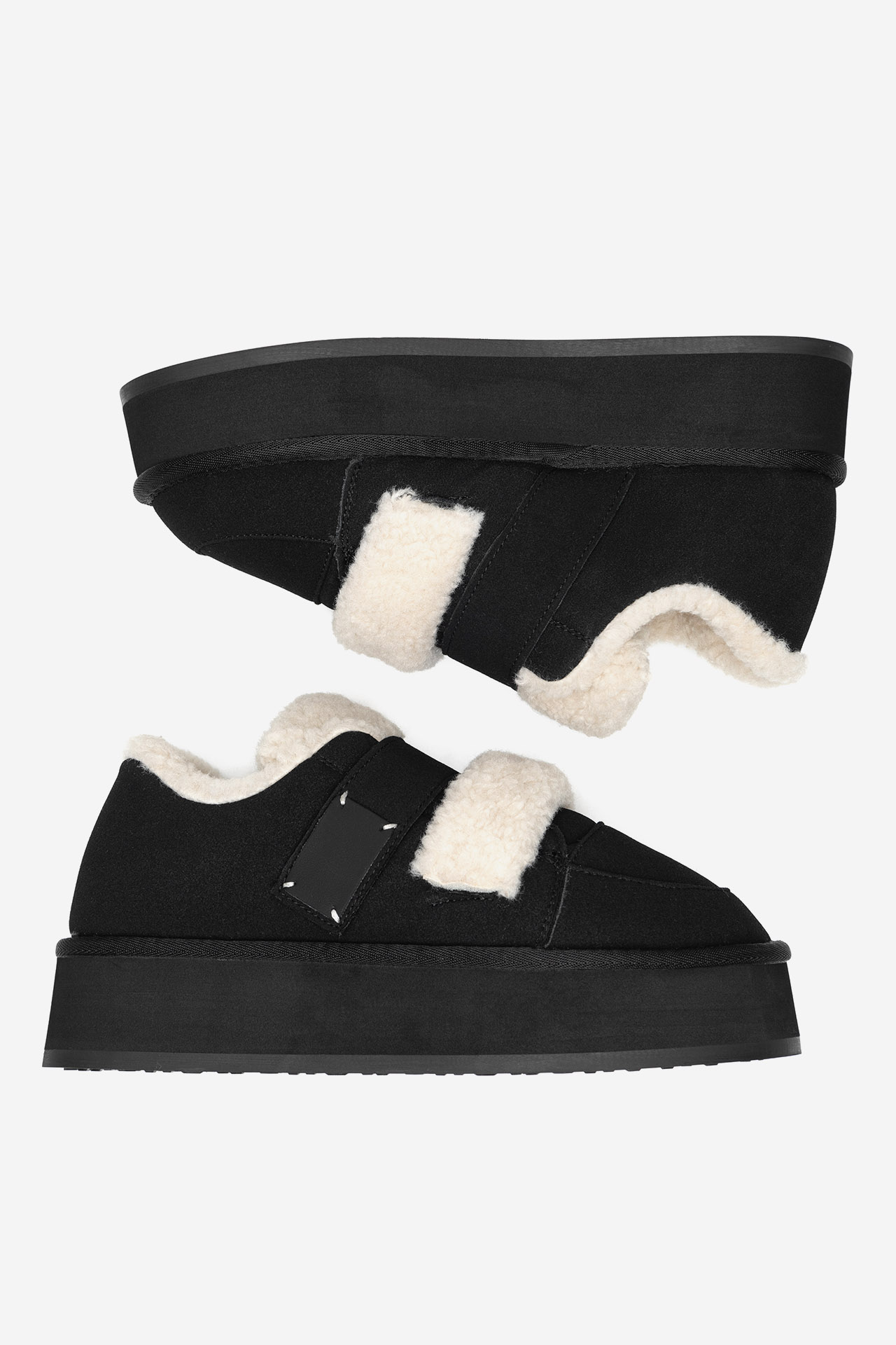 Kotníková obuv ČERNÁ