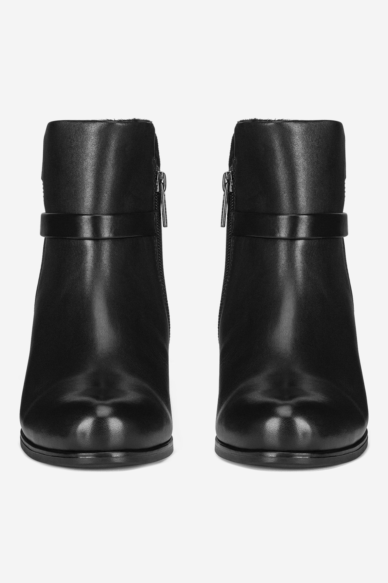 Kotníková obuv ČERNÁ