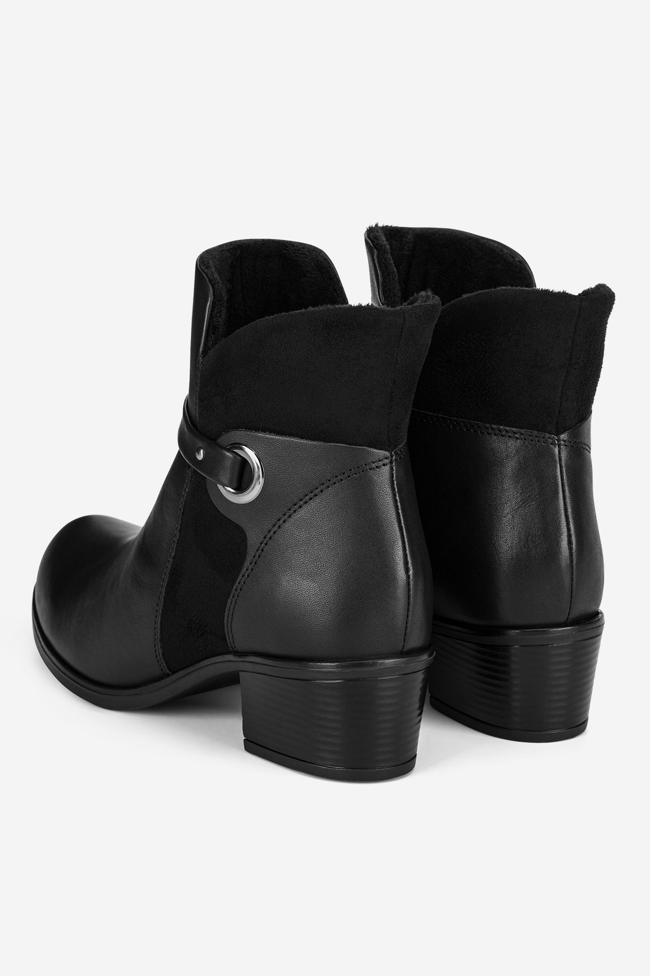 Kotníková obuv ČERNÁ