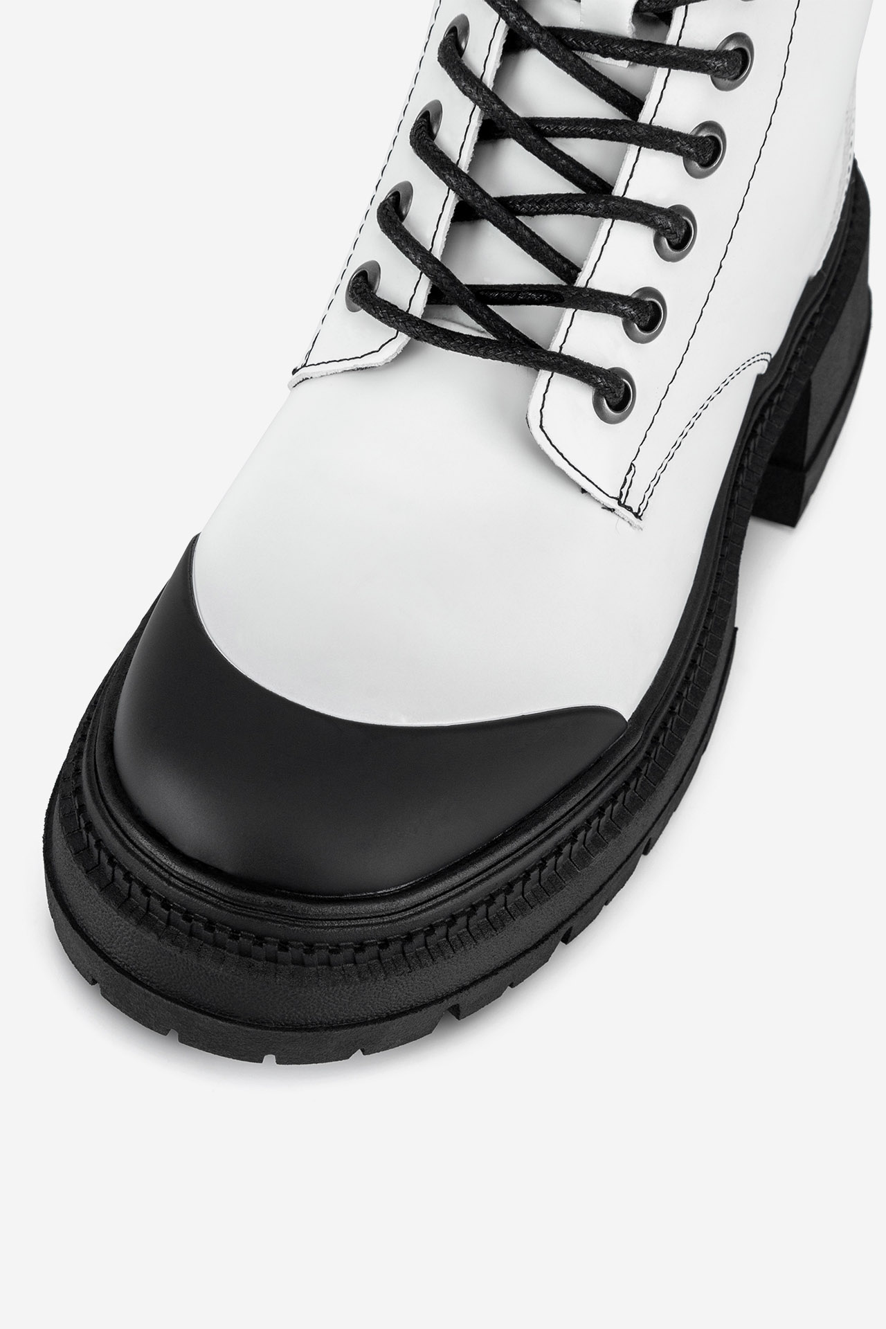 Kotníková obuv BÍLÁ