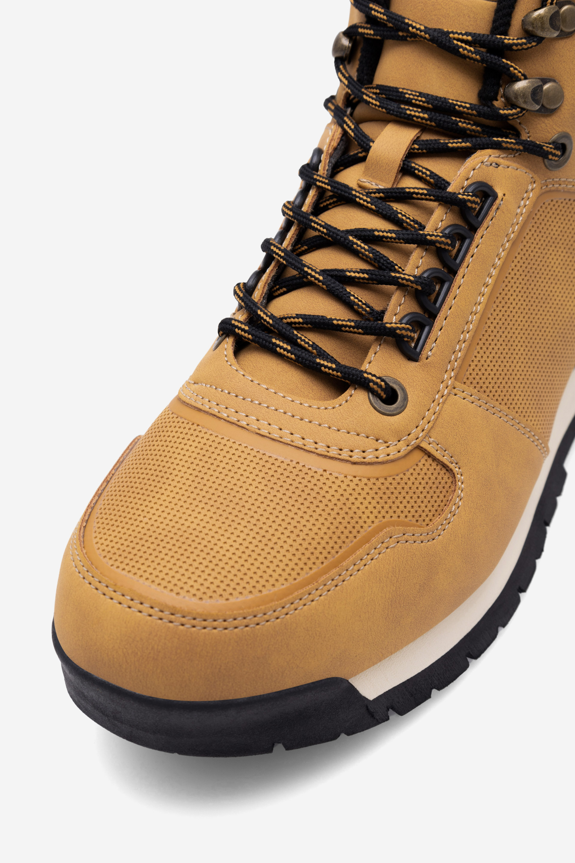 Trekking čevlji Rjava