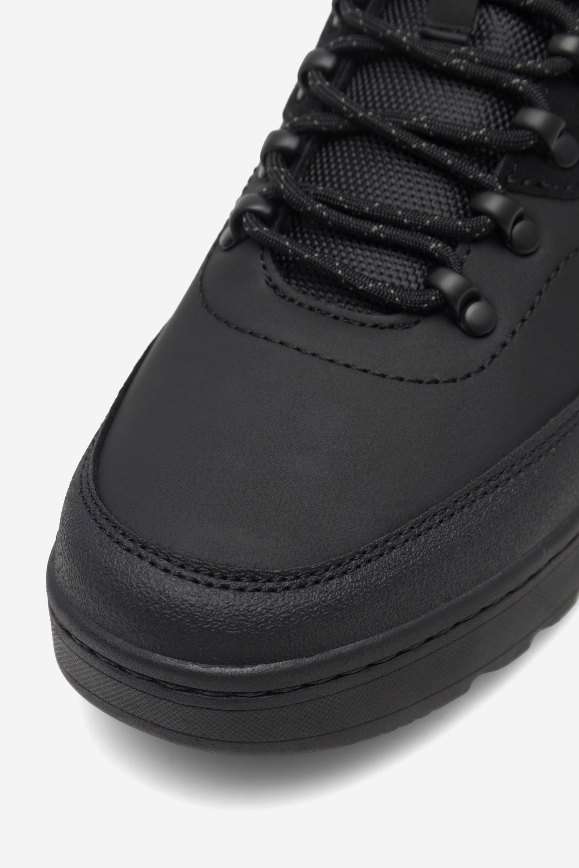 Trekking čevlji Črna