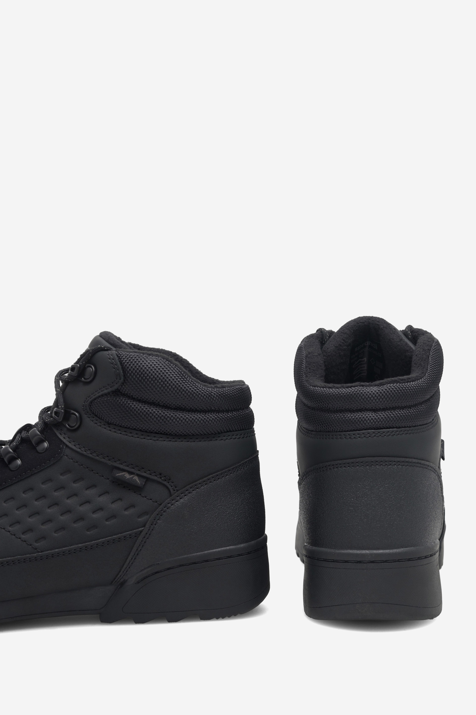 Trekking čevlji Črna