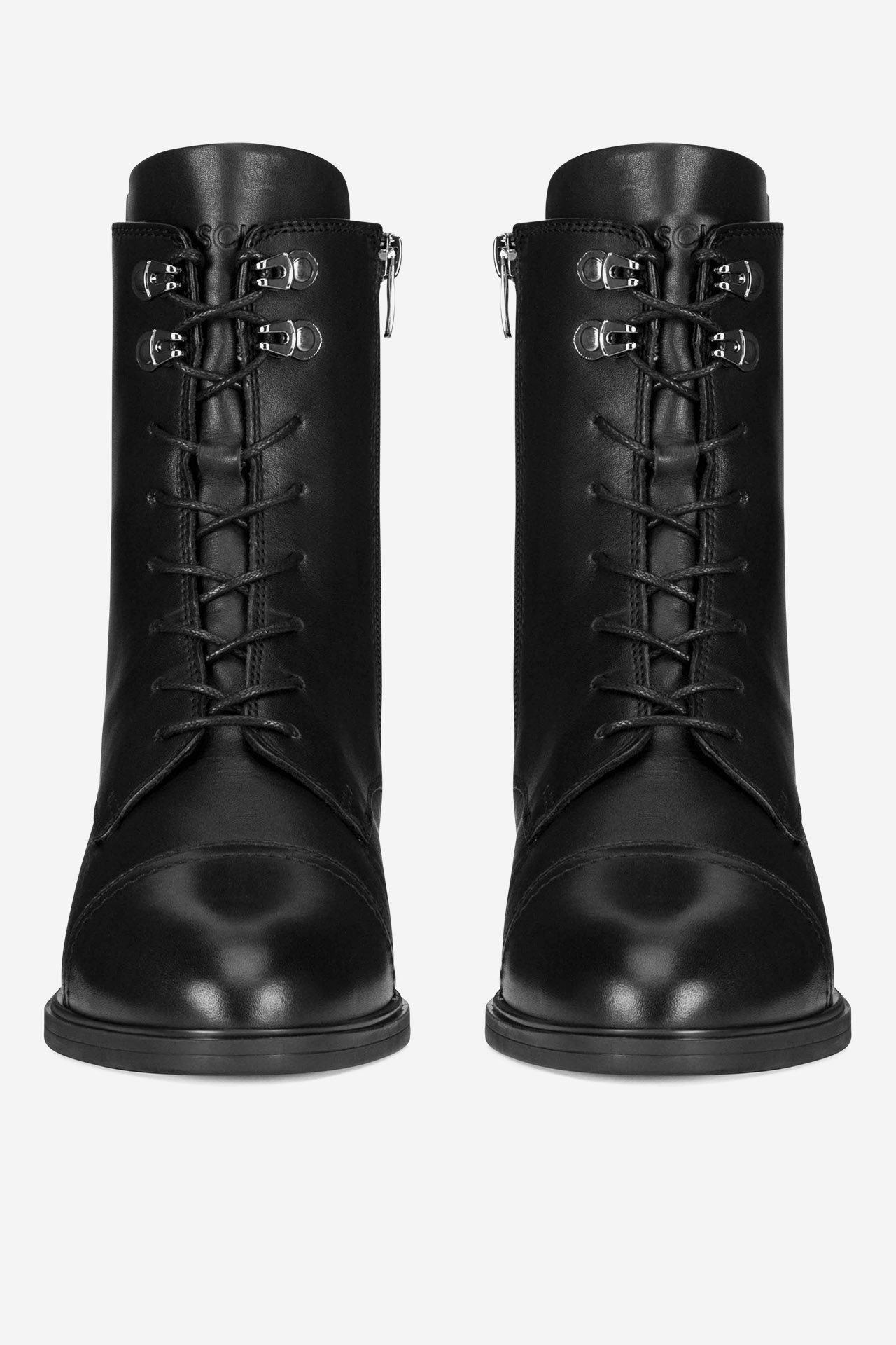 Šnurovacie topánky Čierna