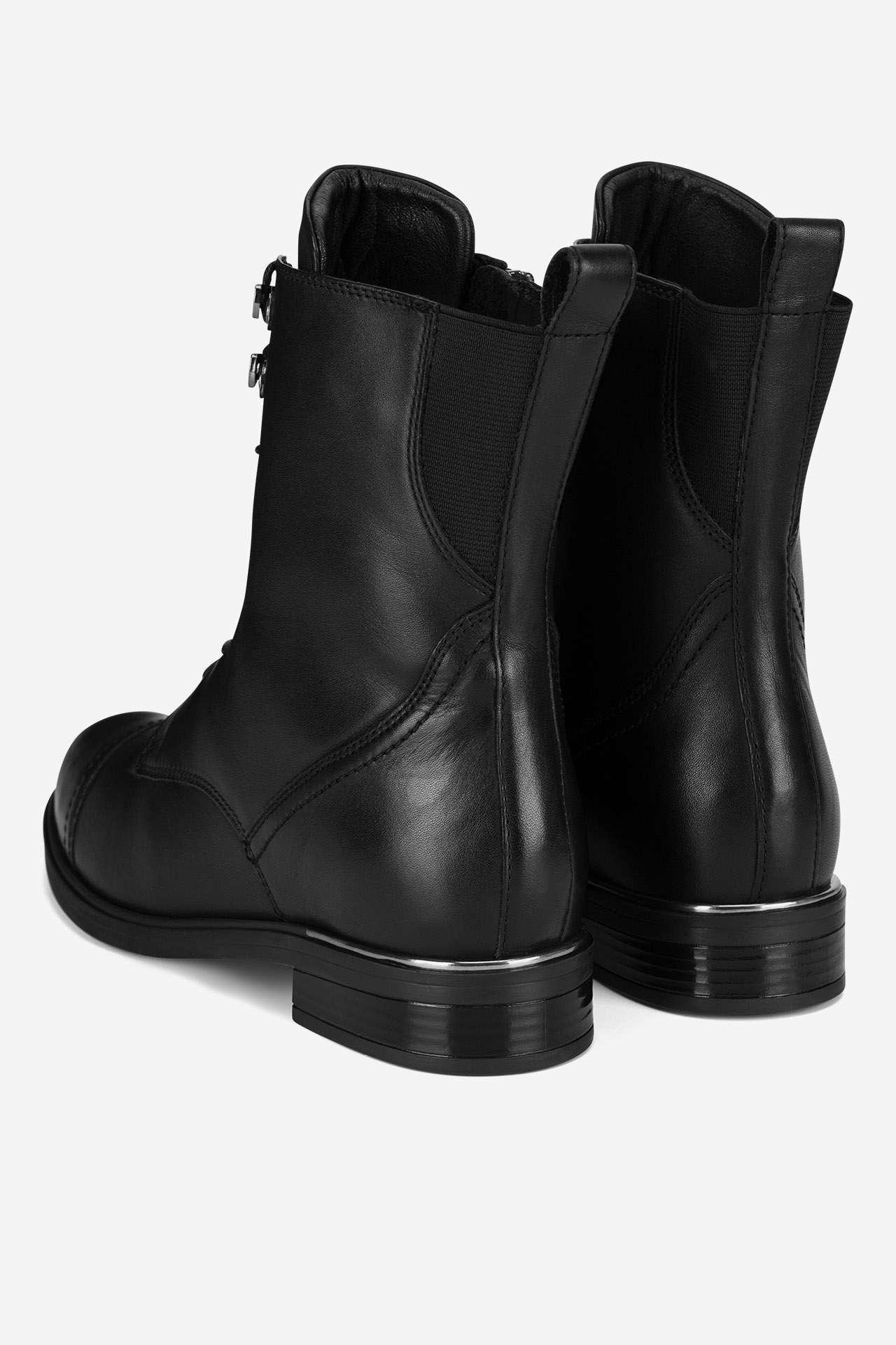 Šnurovacie topánky Čierna