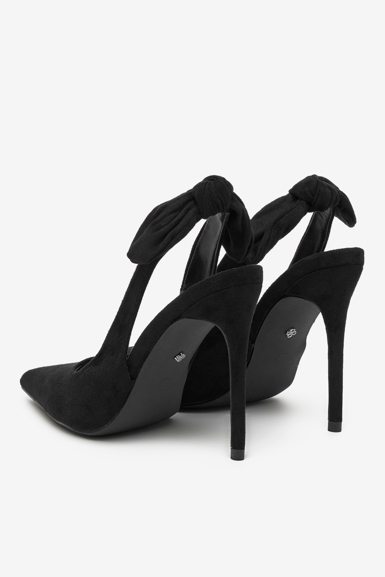 Čevlji z visoko peto Črna