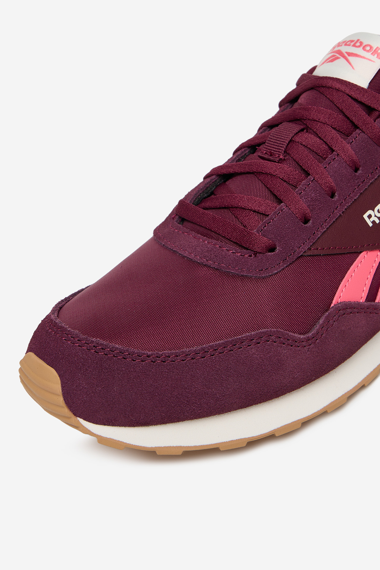 Sneakersy Vínový