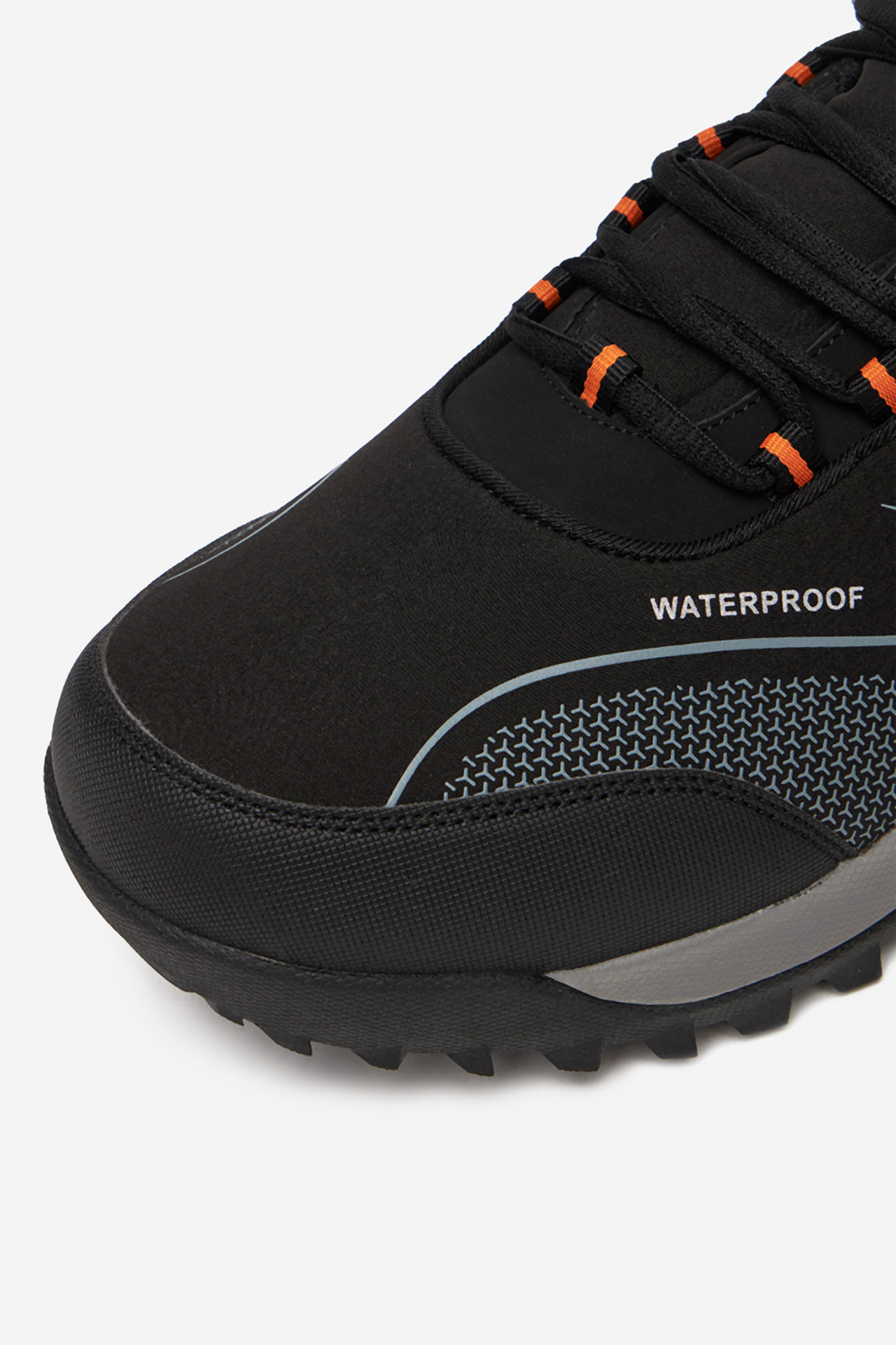 Trekingová obuv Čierna