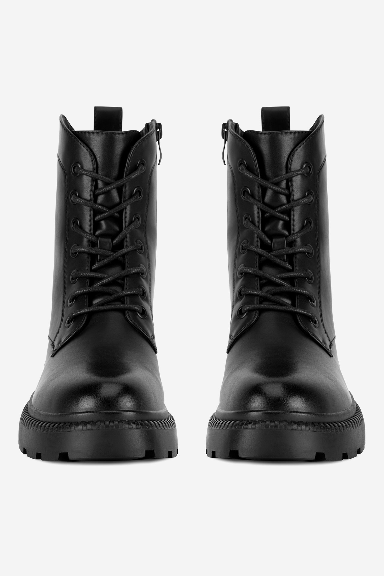 Gležnjarji z vezalkami Črna