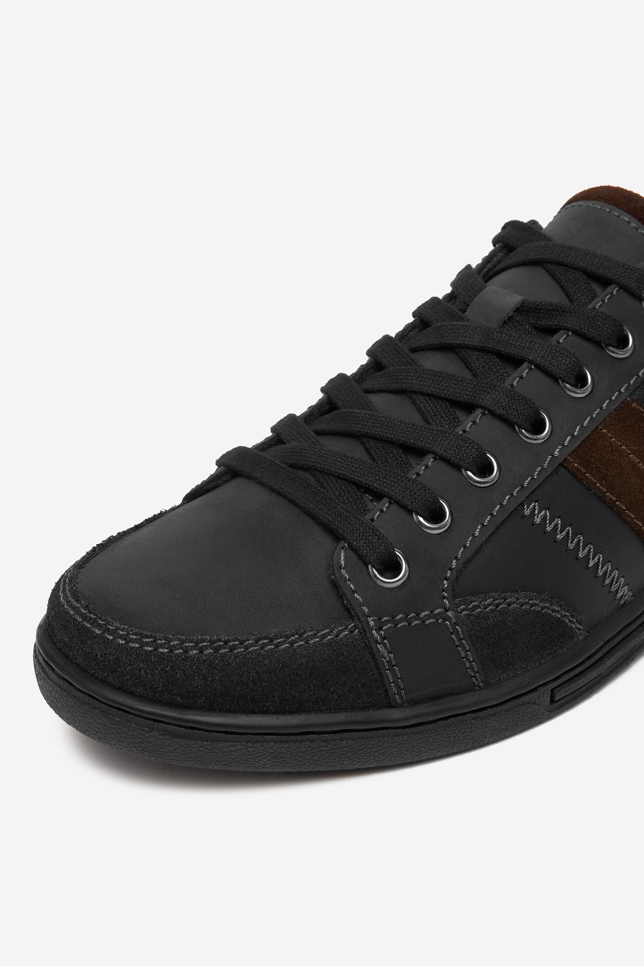 Sneakersy Tmavomodrá