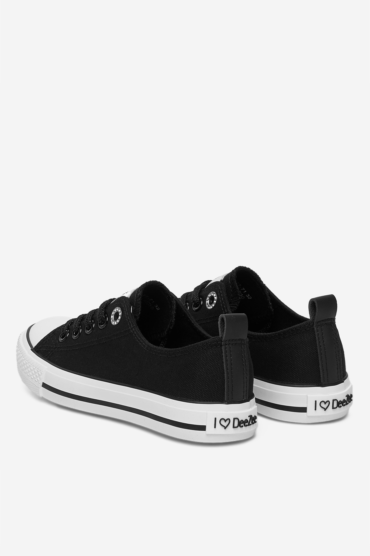 Platnene superge Črna