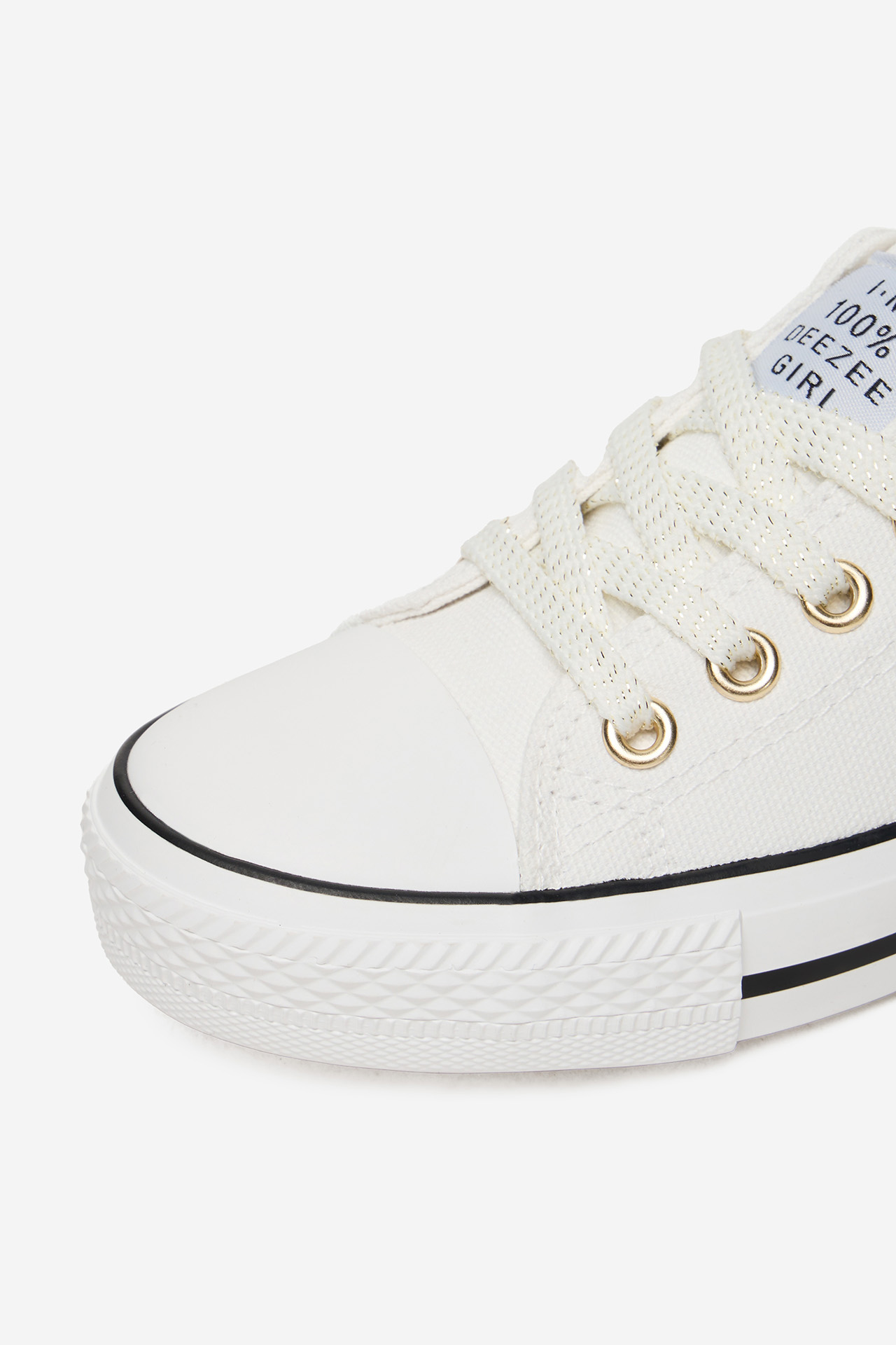 Platnene superge Bela