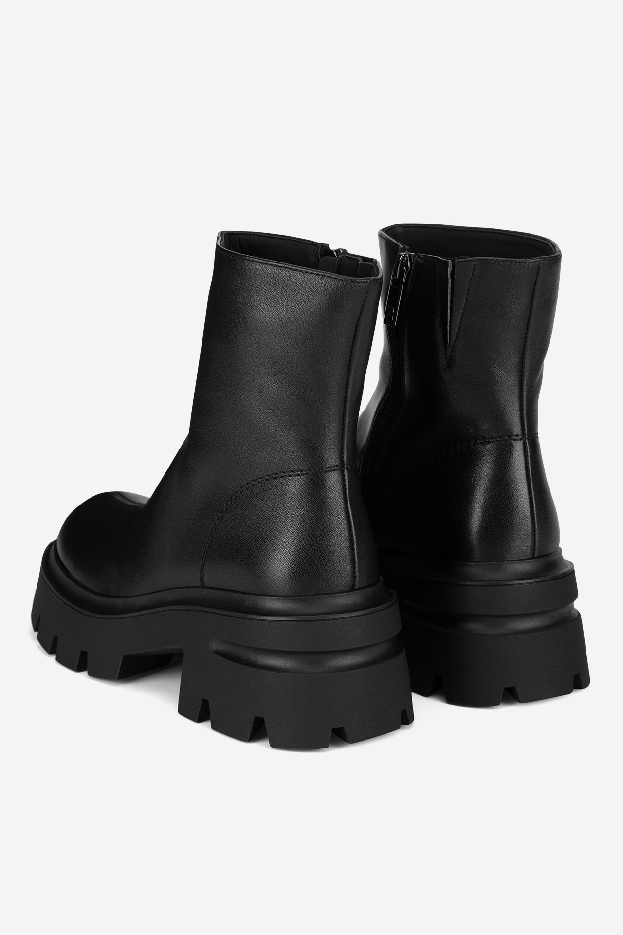 Polokozačky Černá