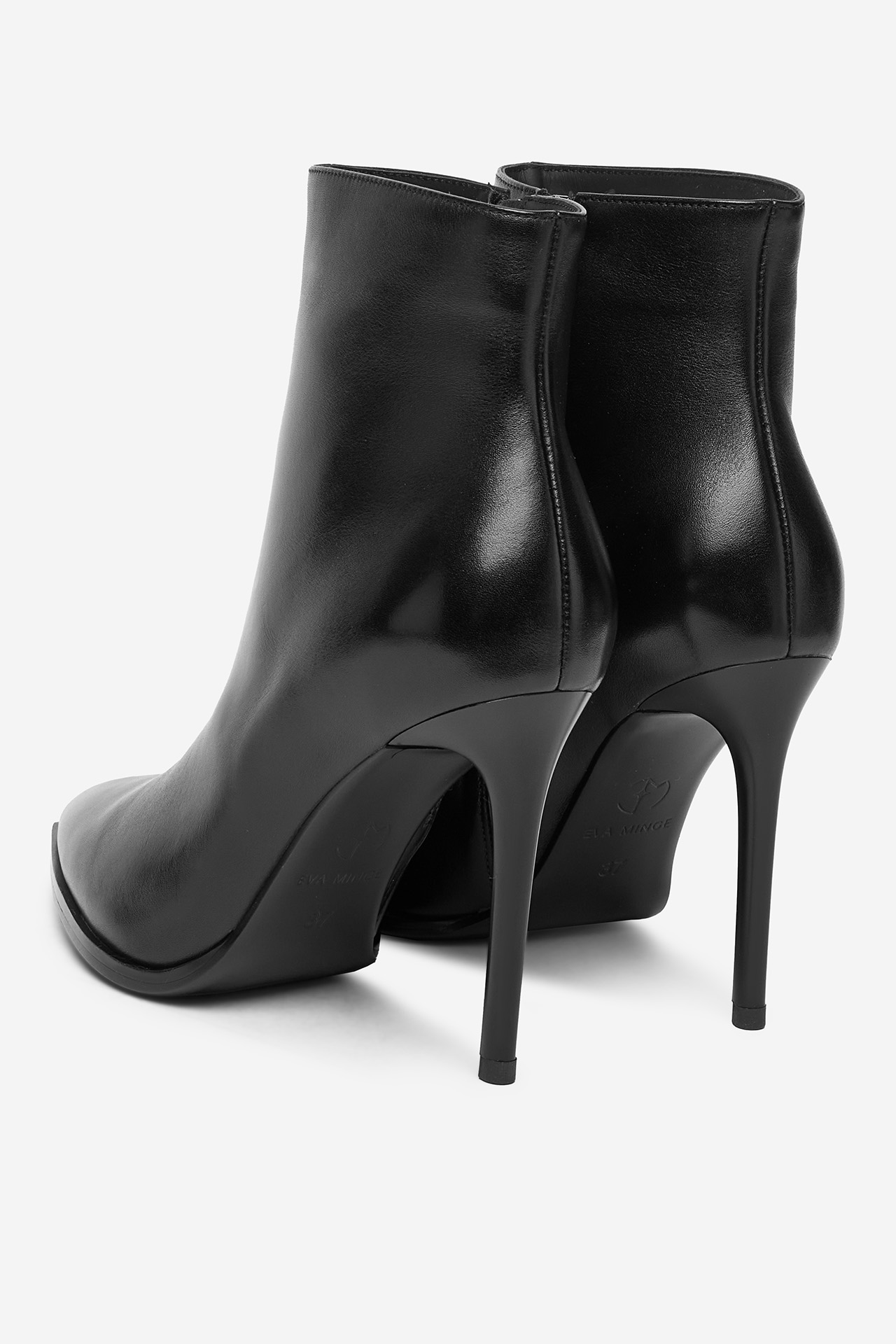 Polokozačky Černá