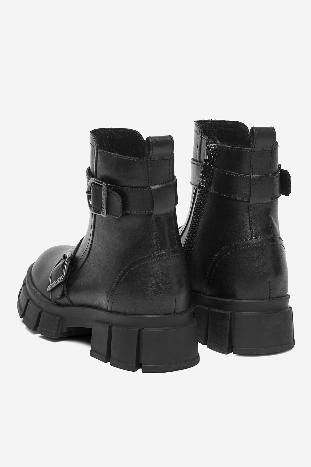 Polokozačky Černá