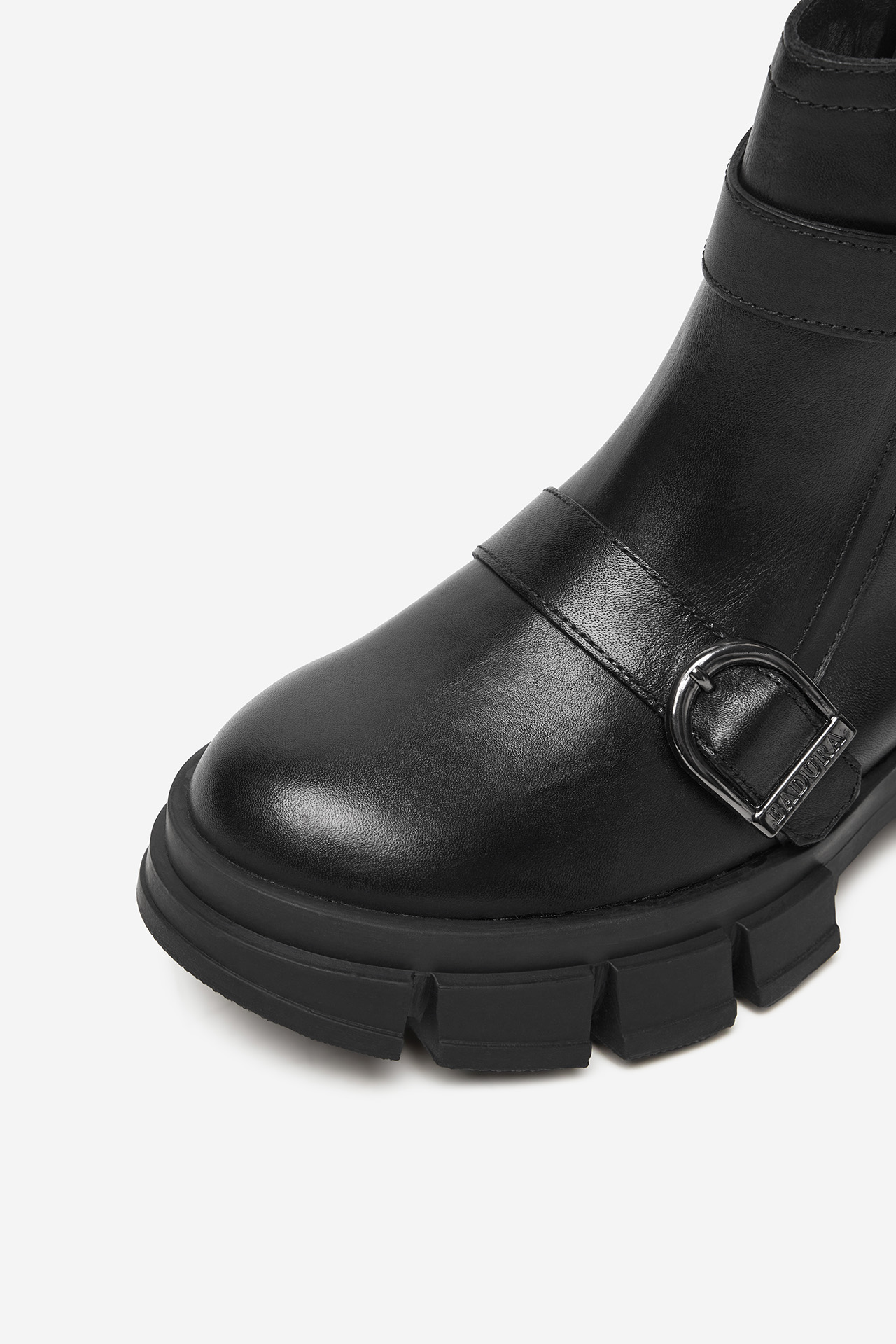 Polokozačky Černá