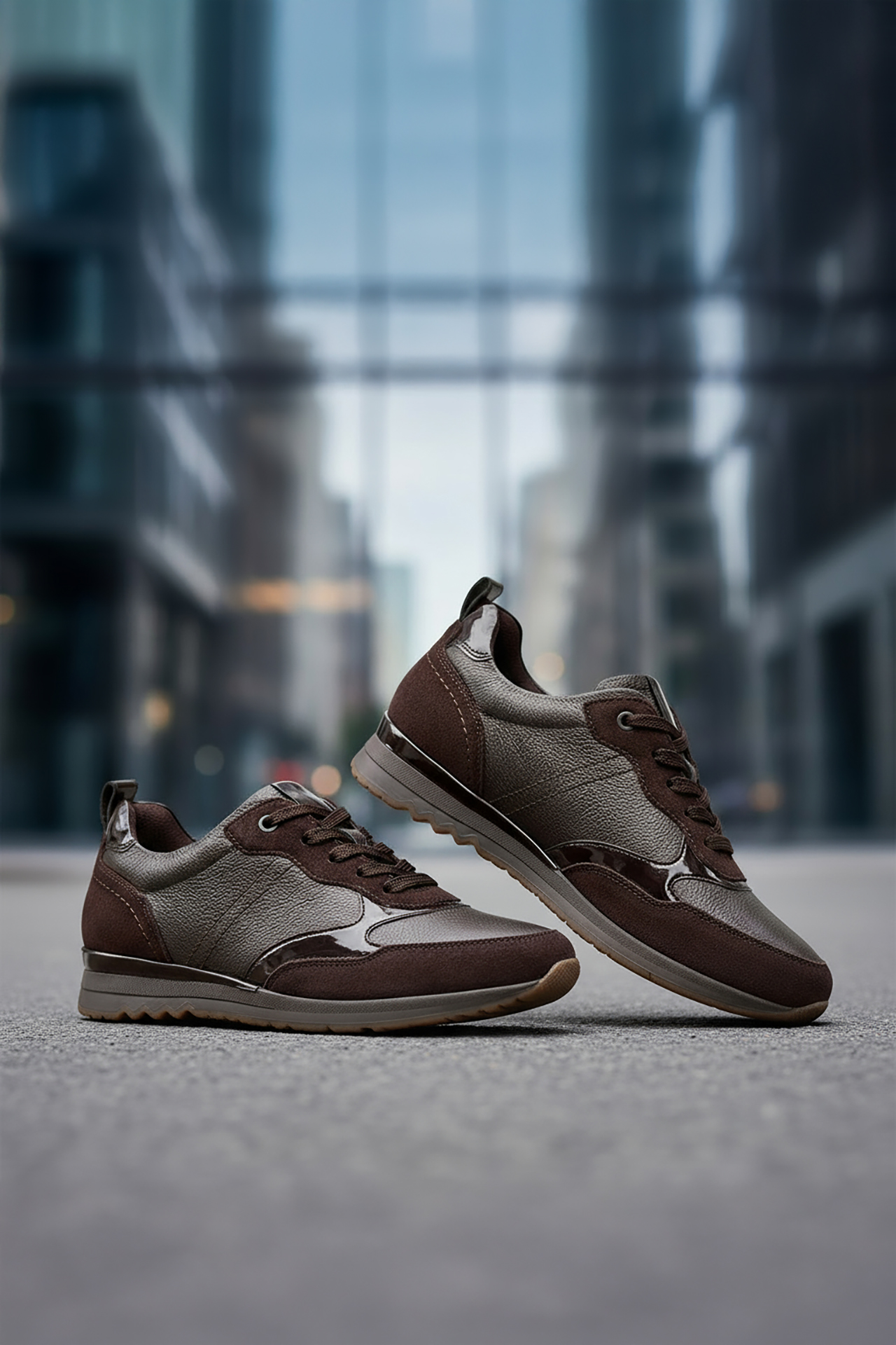 Sneakersy Tmavě hnědá