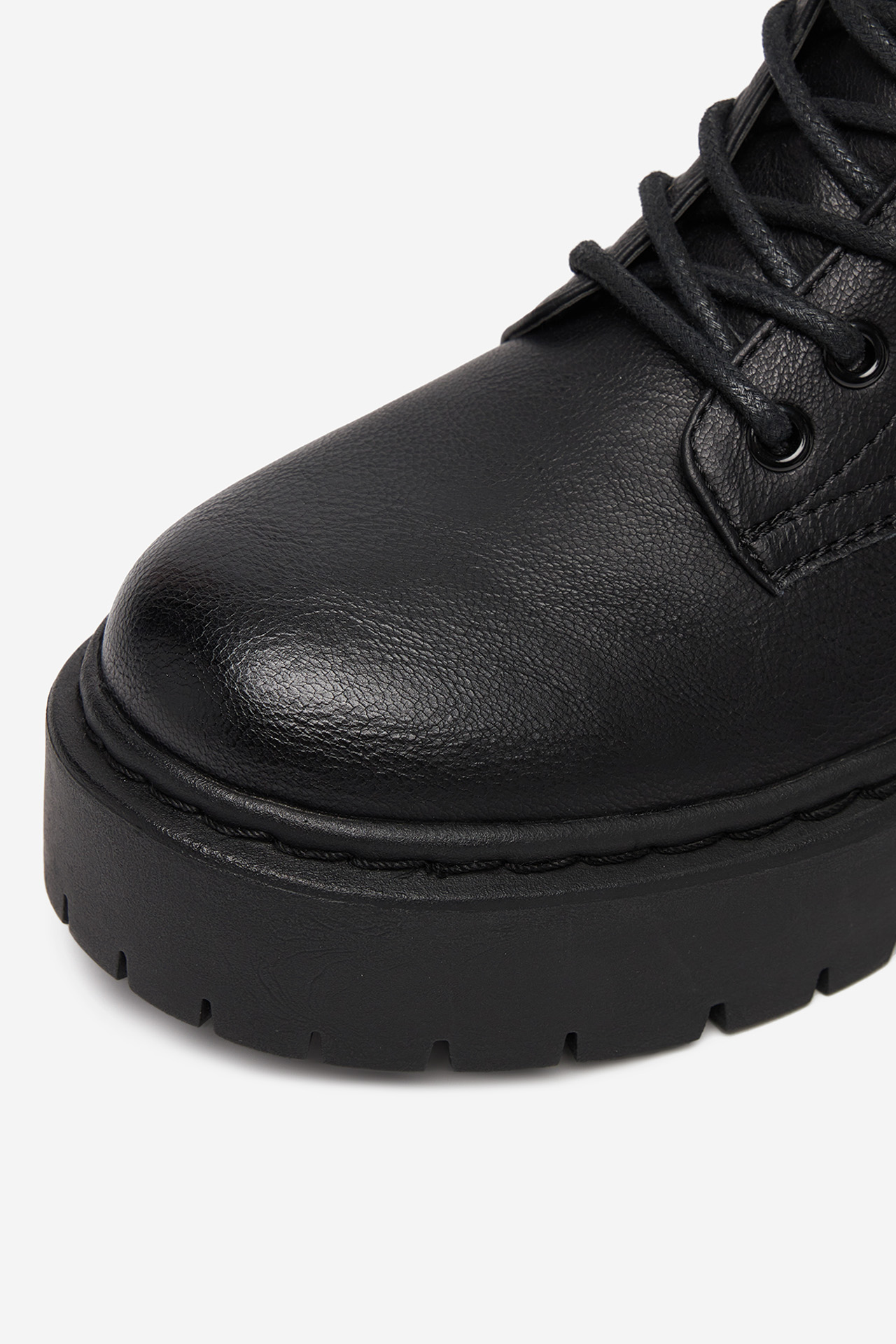 Kotníková obuv Černá