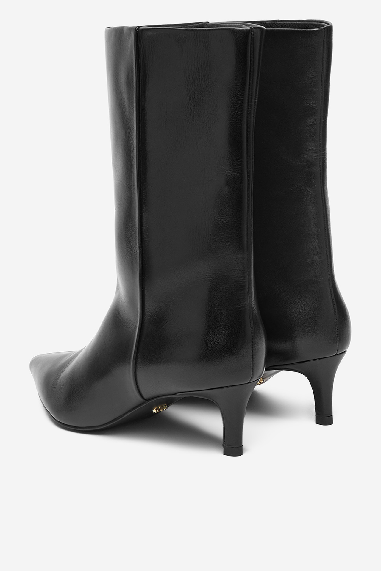 Polokozačky Černá