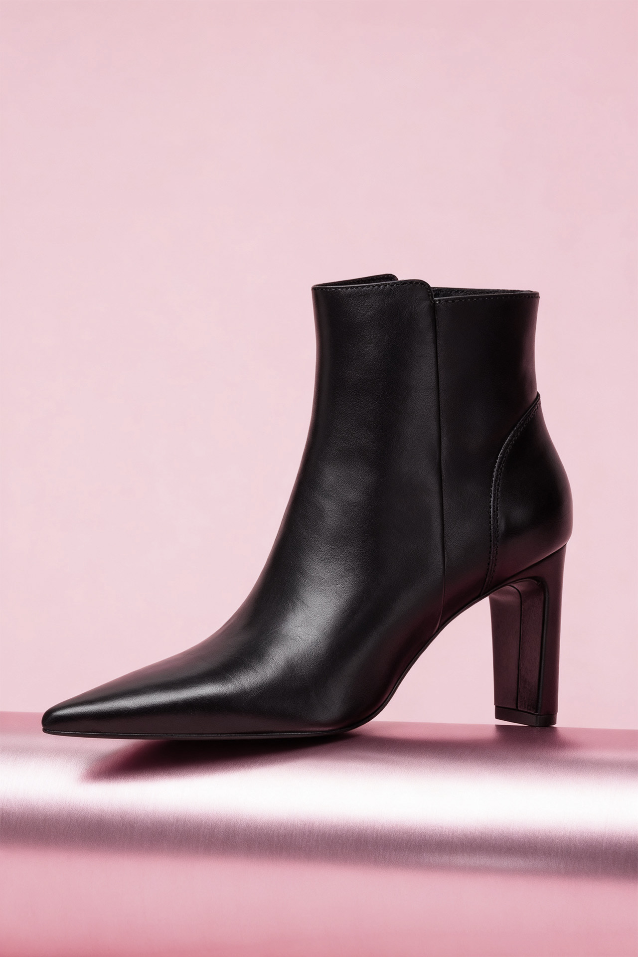 Polokozačky Černá